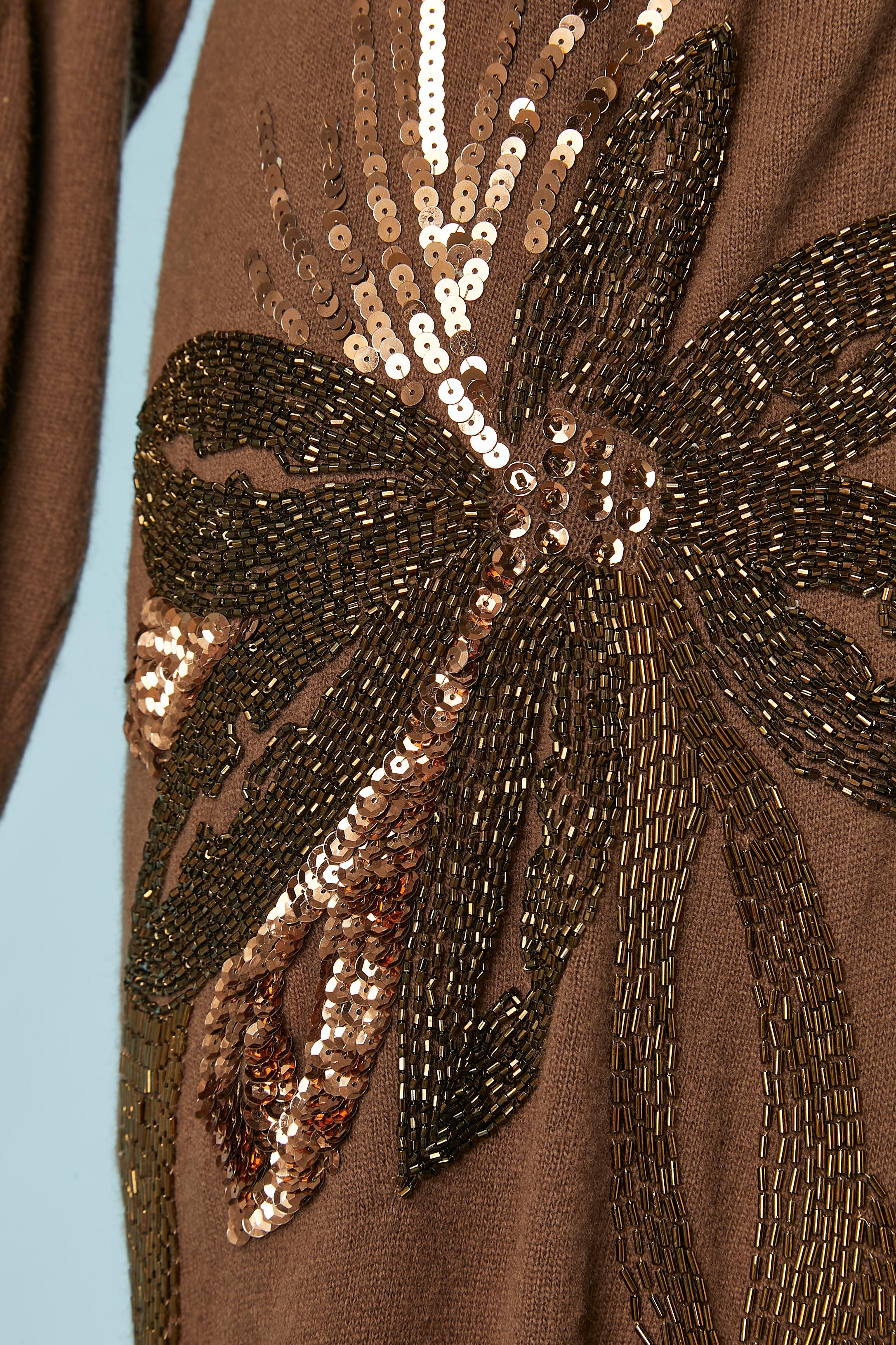 Robe en tricot de laine marron avec broderies de paillettes et de perles Nancy Johnson  Excellent état - En vente à Saint-Ouen-Sur-Seine, FR