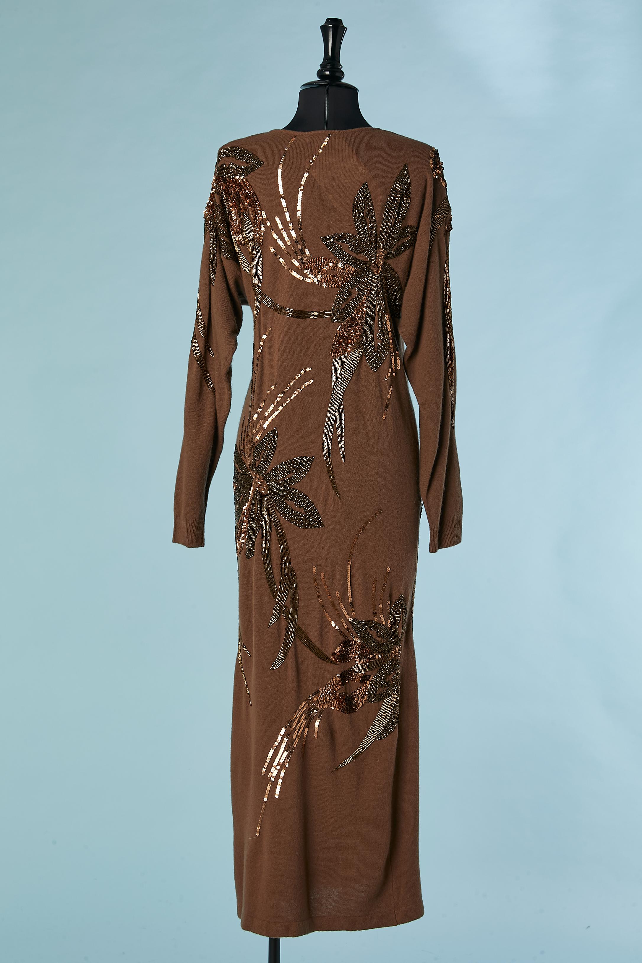 Brown wool knit dress with sequin and beads embroideries Nancy Johnson  For Sale 2