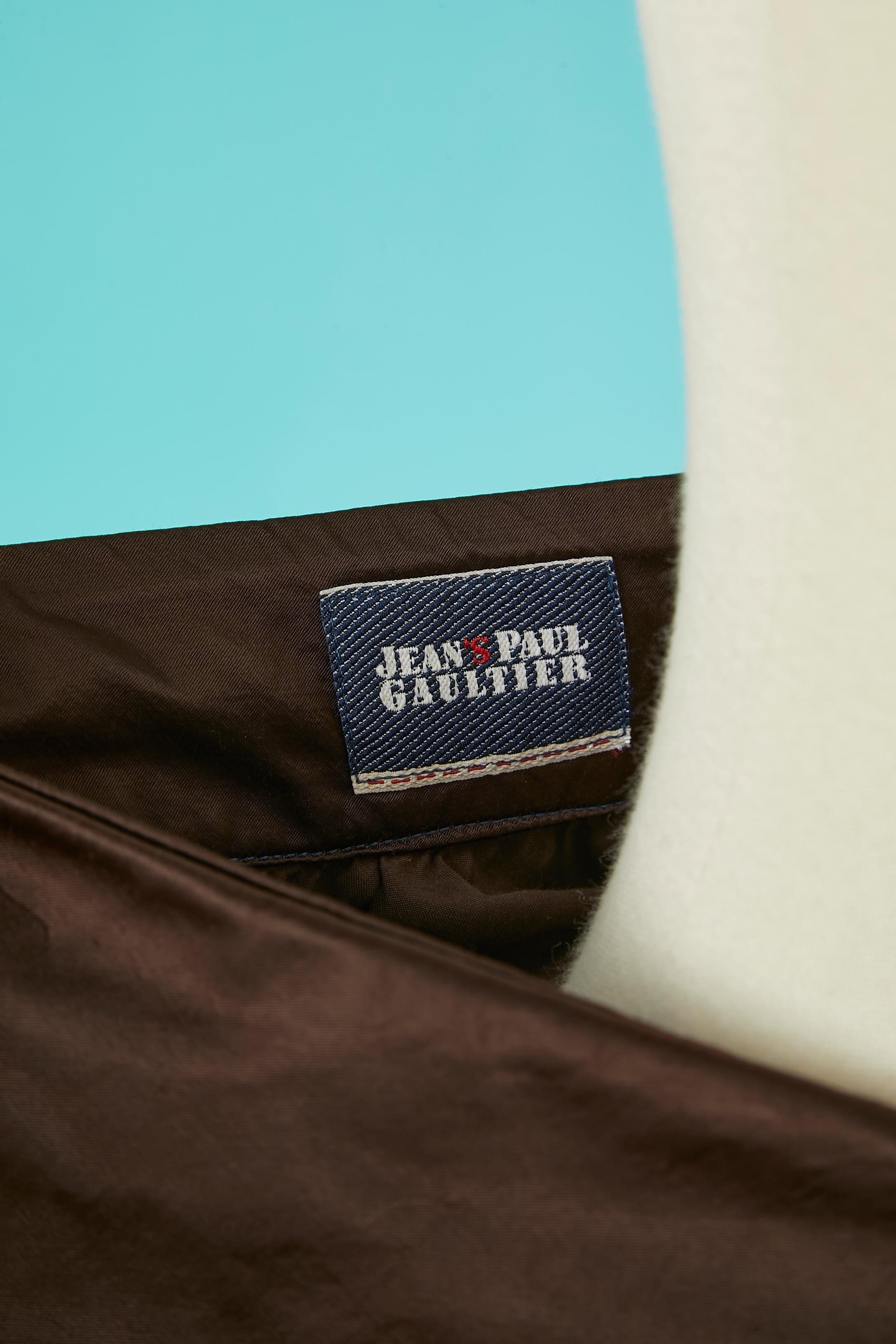 Brauner Wickelrock mit schwarzem Schriftzug auf Gaultier Jeans  im Angebot 2