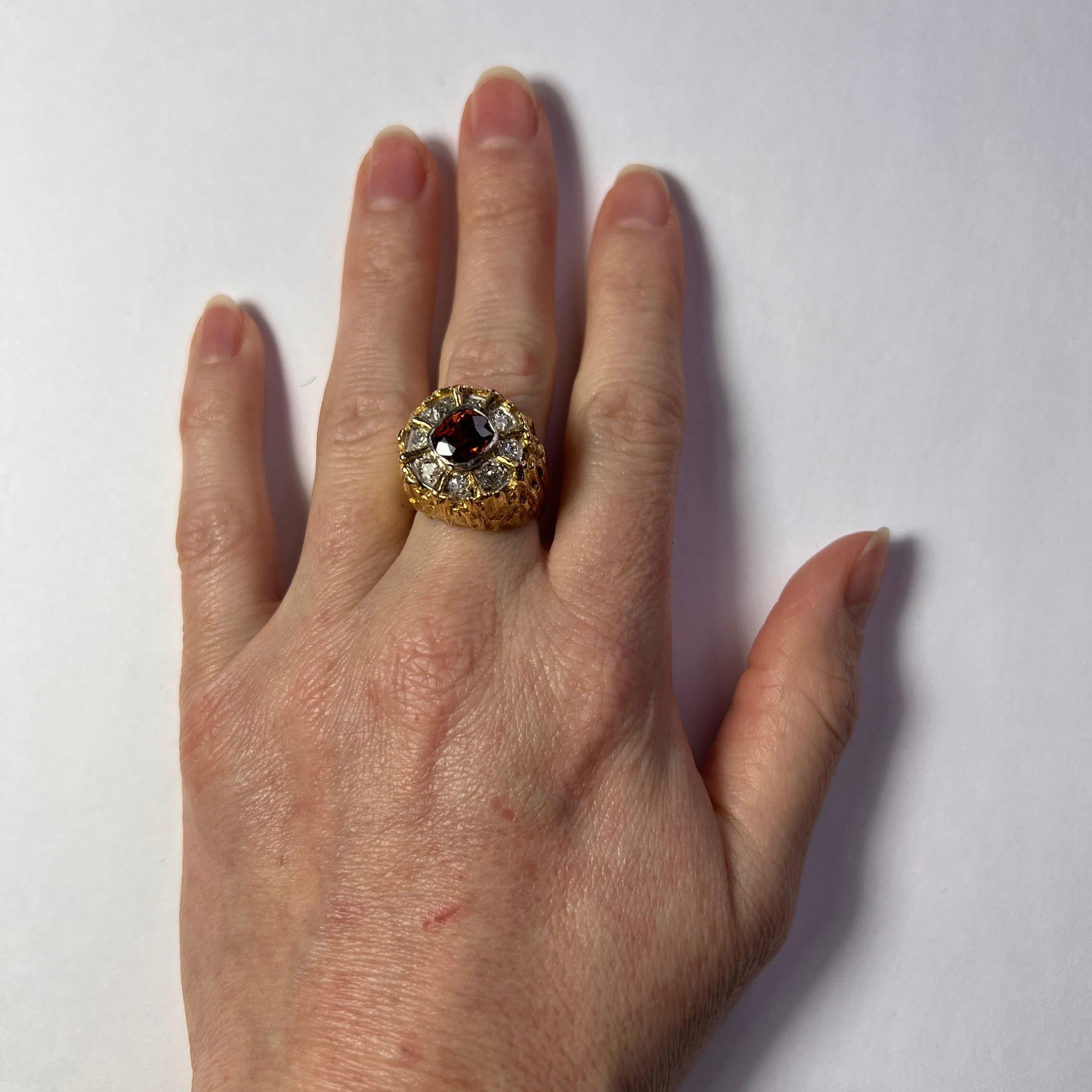 Brown Zircon Diamond Gold Modernist Ring In Good Condition For Sale In London, GB