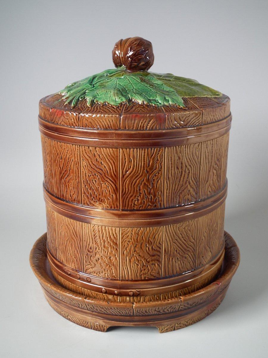 Brownfield Majolica Chestnut Cheese Dome & Stand For Sale 3