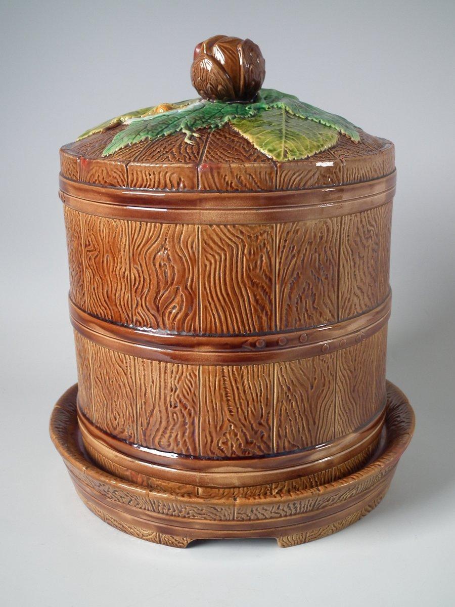 Brownfield Majolica Chestnut Cheese Dome & Stand For Sale 1