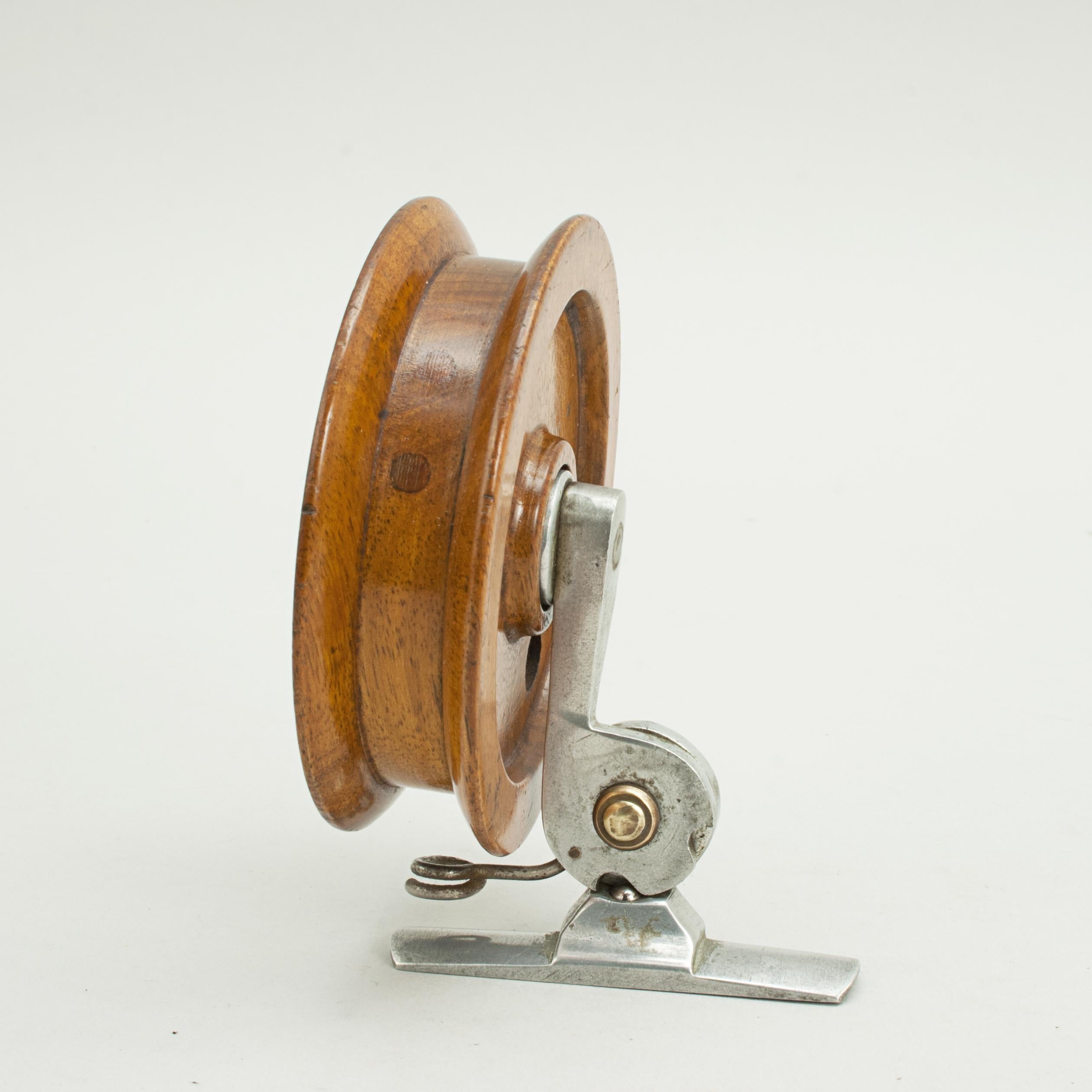 Early 20th Century Brownie Fishing Reel by Millward, 1921 Patent