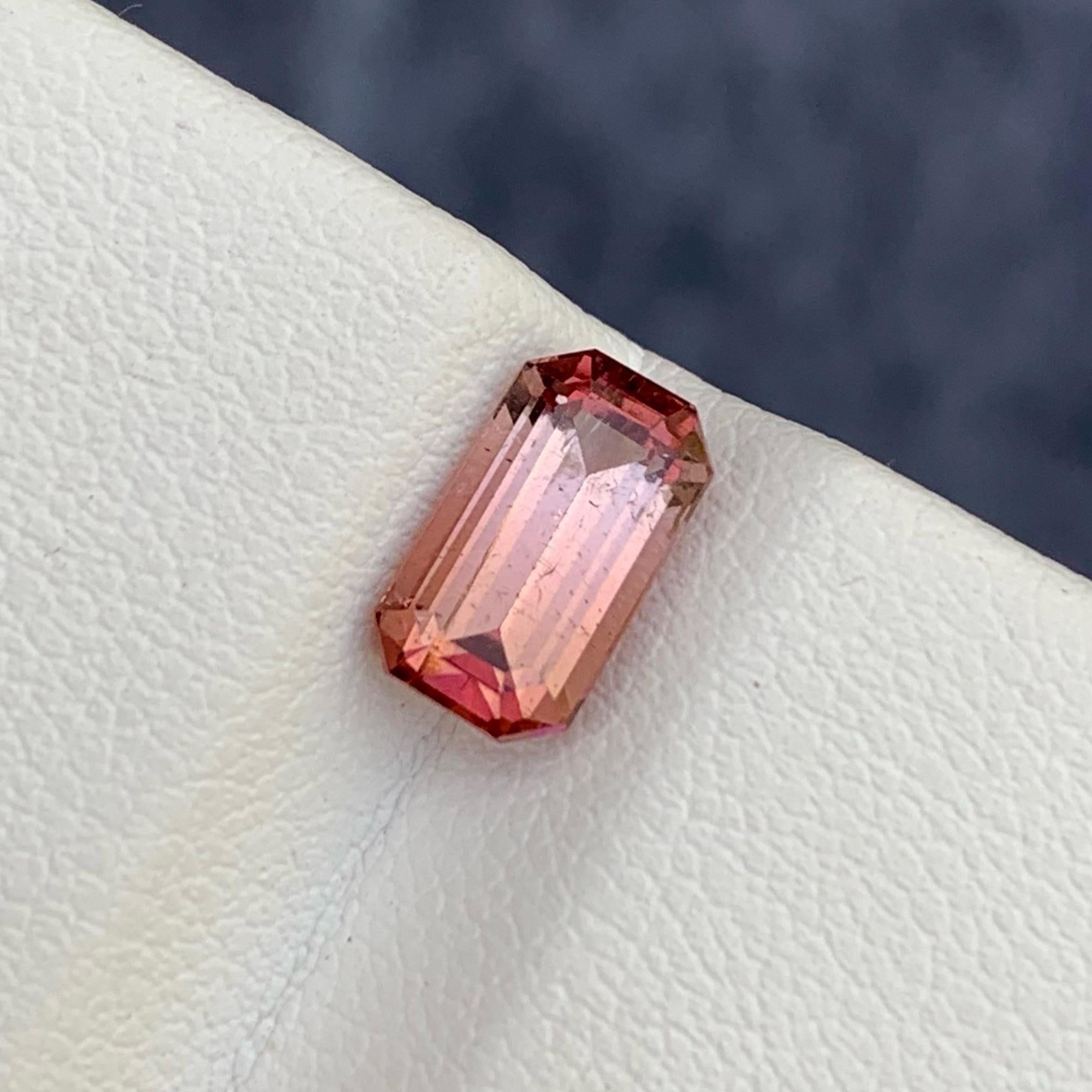 Brownish Red Tourmaline 1.85 carats Emerald Cut Natural Gemstone From Africa In New Condition For Sale In Bangkok, TH
