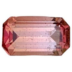 Tourmaline rouge brunâtre de 1,85 carat, pierre naturelle de taille émeraude d'Afrique