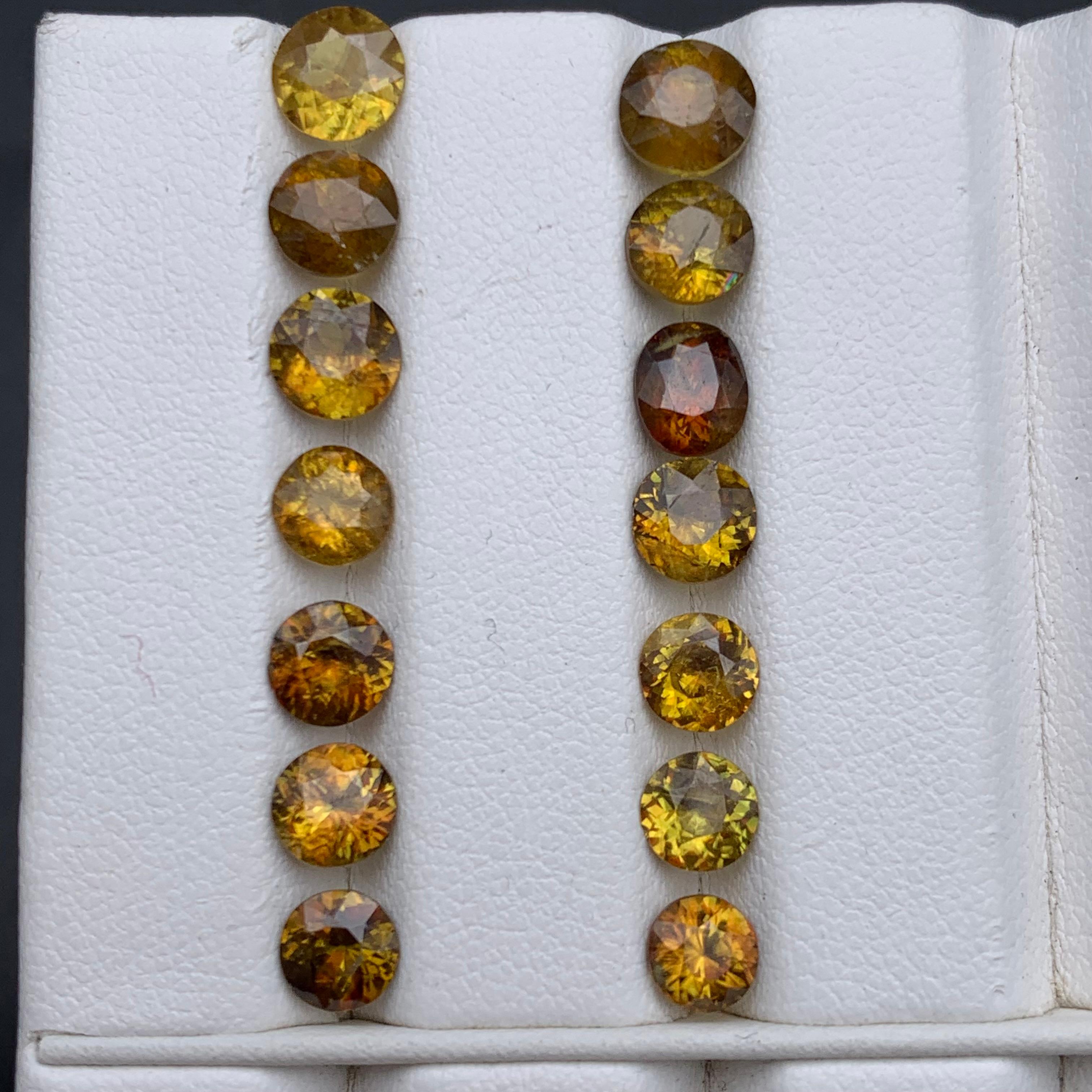 Brownish Yellow Natural Sphene / Titanite Loose Gemstone Lot 10.10Ct Round-Jewel For Sale 2
