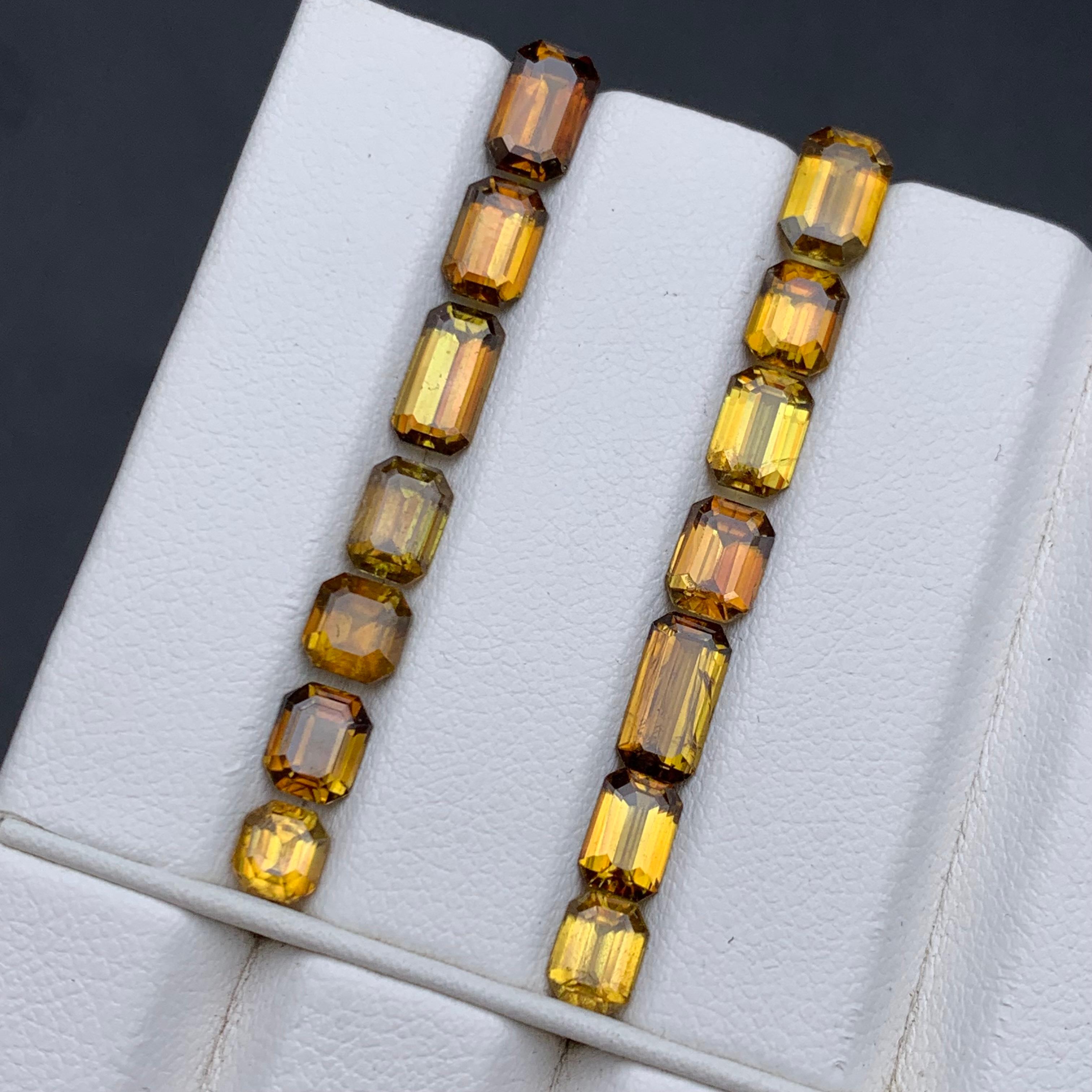 Brownish Yellow Natural Sphene/Titanite Loose Gemstones Lot 11.50 Ct for Jewelry In New Condition For Sale In Peshawar, PK