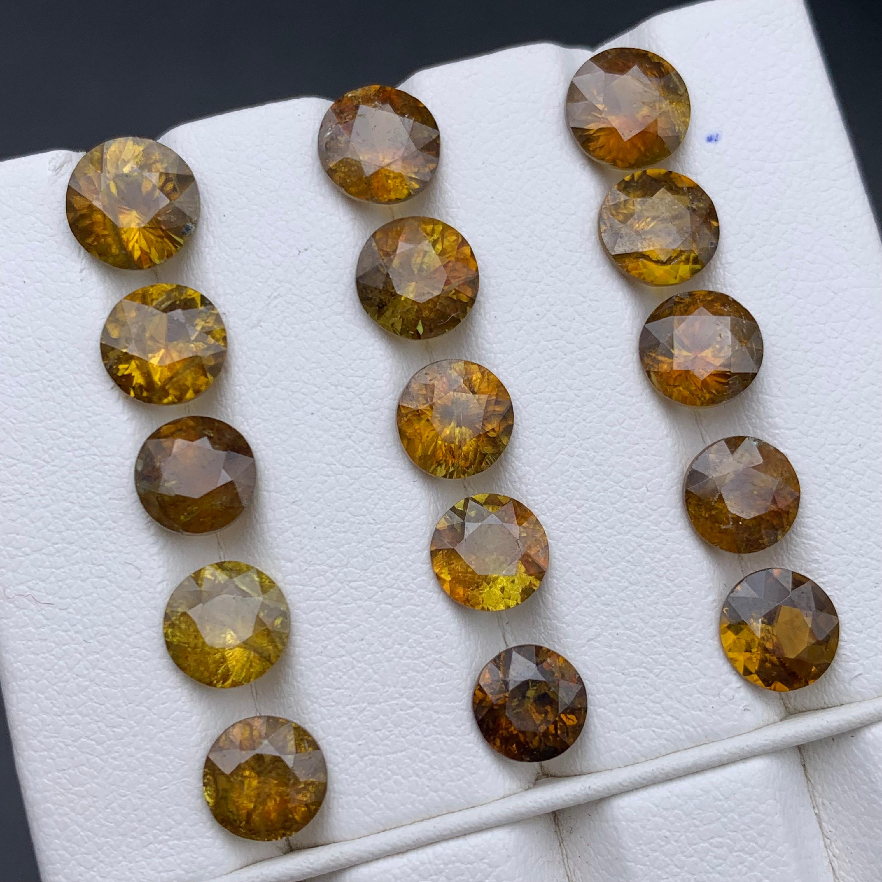 Round Cut Brownish Yellow Natural Sphene/Titanite Loose Gemstones Lot 24.40 Ct Round-Jewel For Sale
