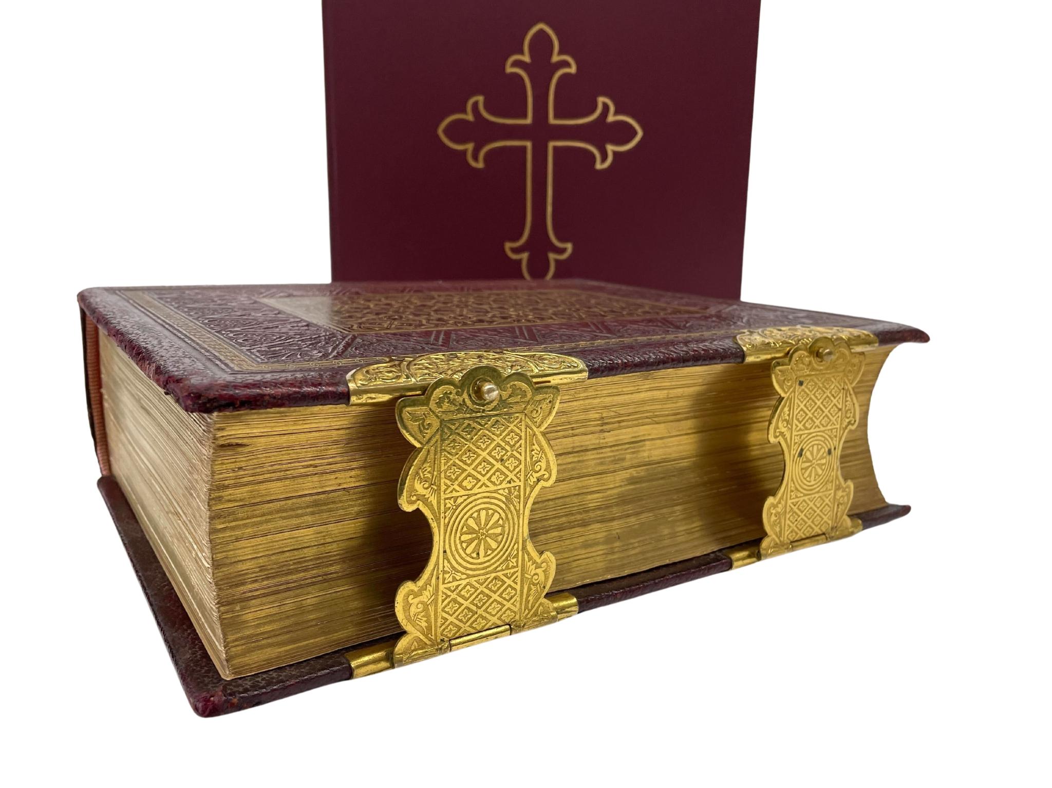La Biblia Familiar Autointerpretativa de Brown, por el Revdo. John Brown, Ilustrado, 1880 Alto victoriano en venta