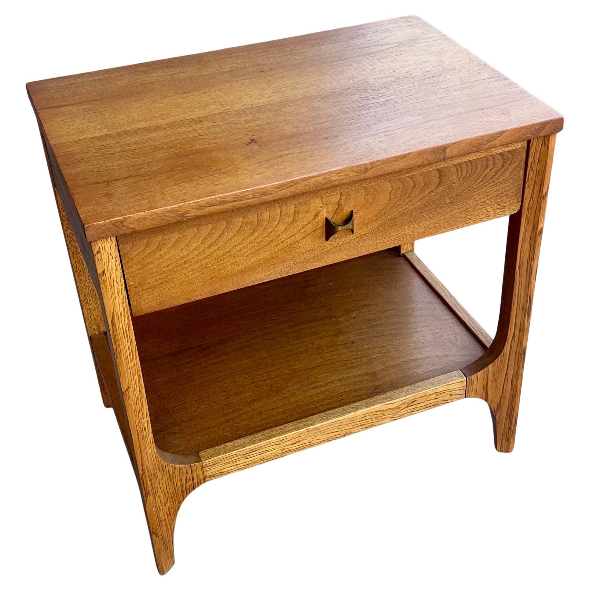 Broyhill Brasilia American Mid Century Modern Walnut Nightstand For Sale 2