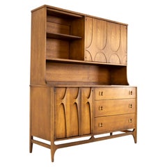 Broyhill Brasilia Brutalist MCM Walnut Sideboard Credenza Buffet/Hutch