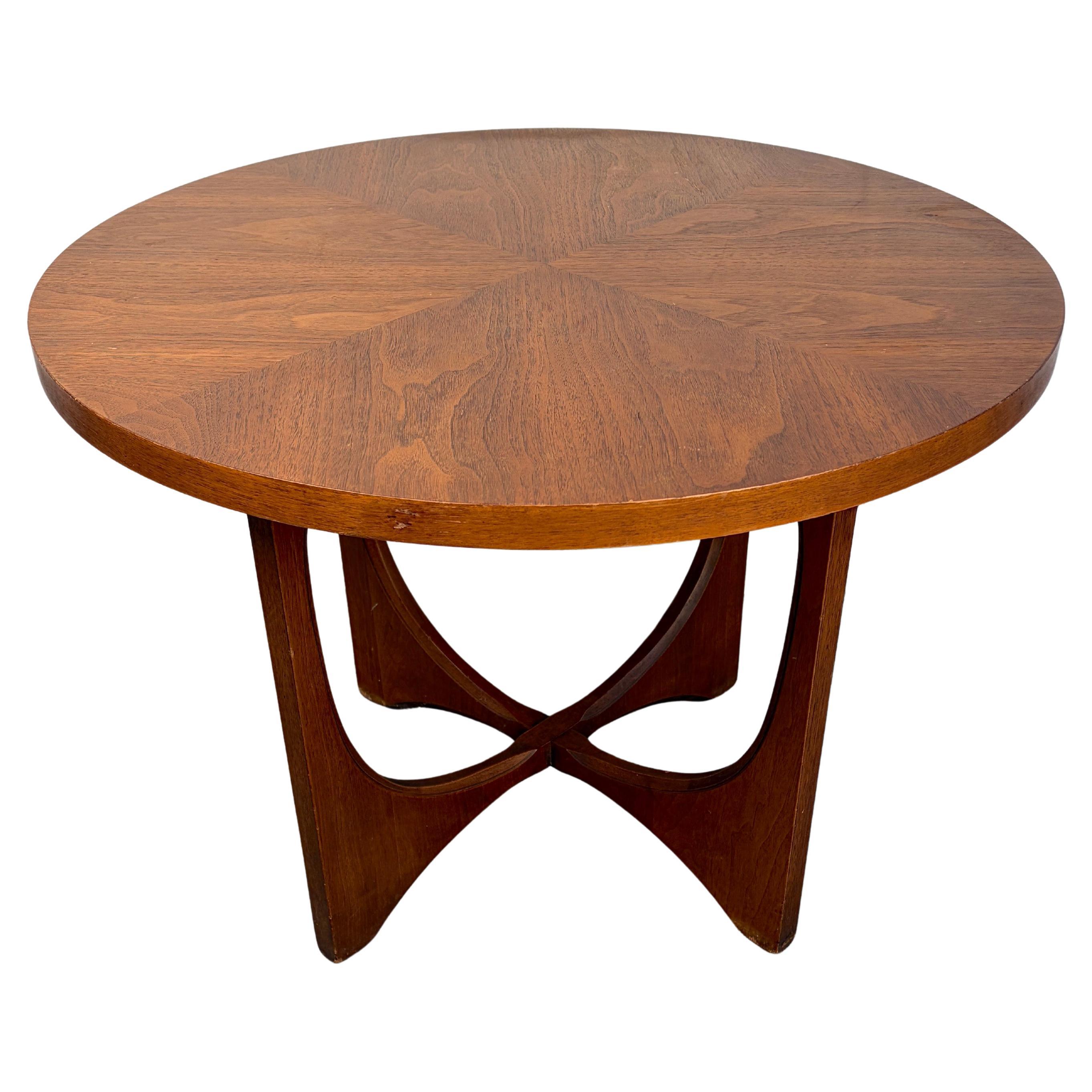 Broyhill Brasilia Brutalist Mid-Century Round Walnut Side Table For Sale