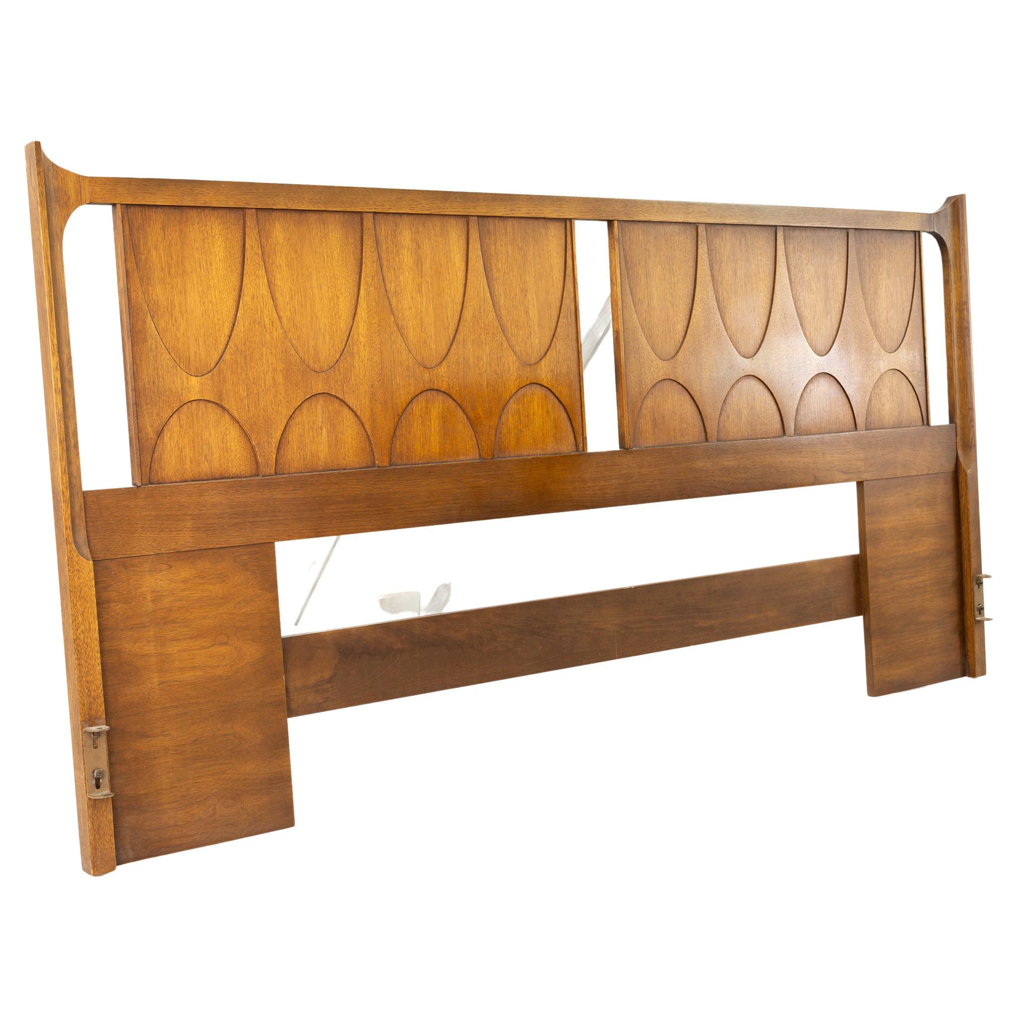 Broyhill King 3 For Sale on 1stDibs broyhill poster bed, broyhill