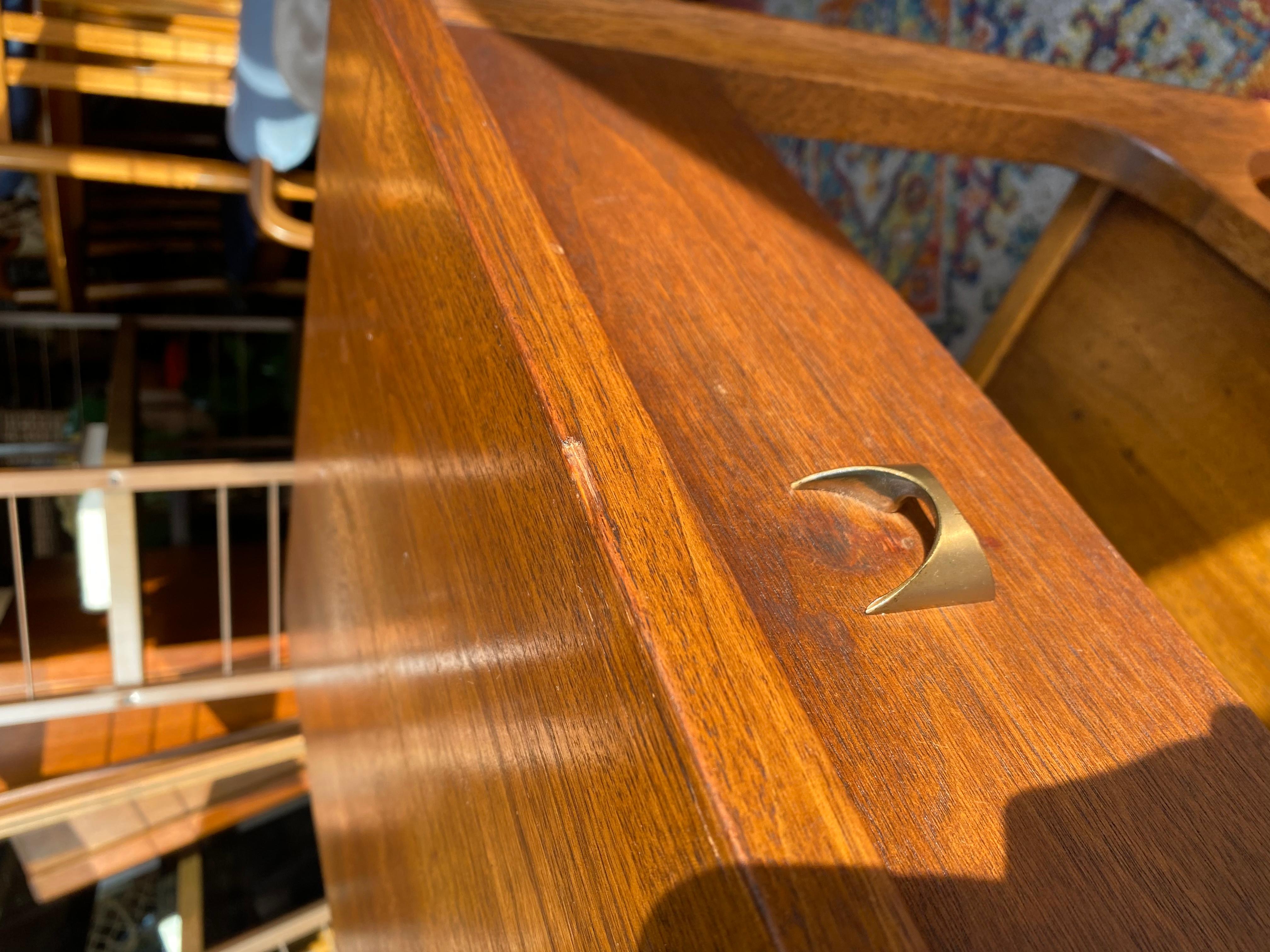 Broyhill Brasilia Brutalist Mid Century Walnut Nightstands, Pair 8
