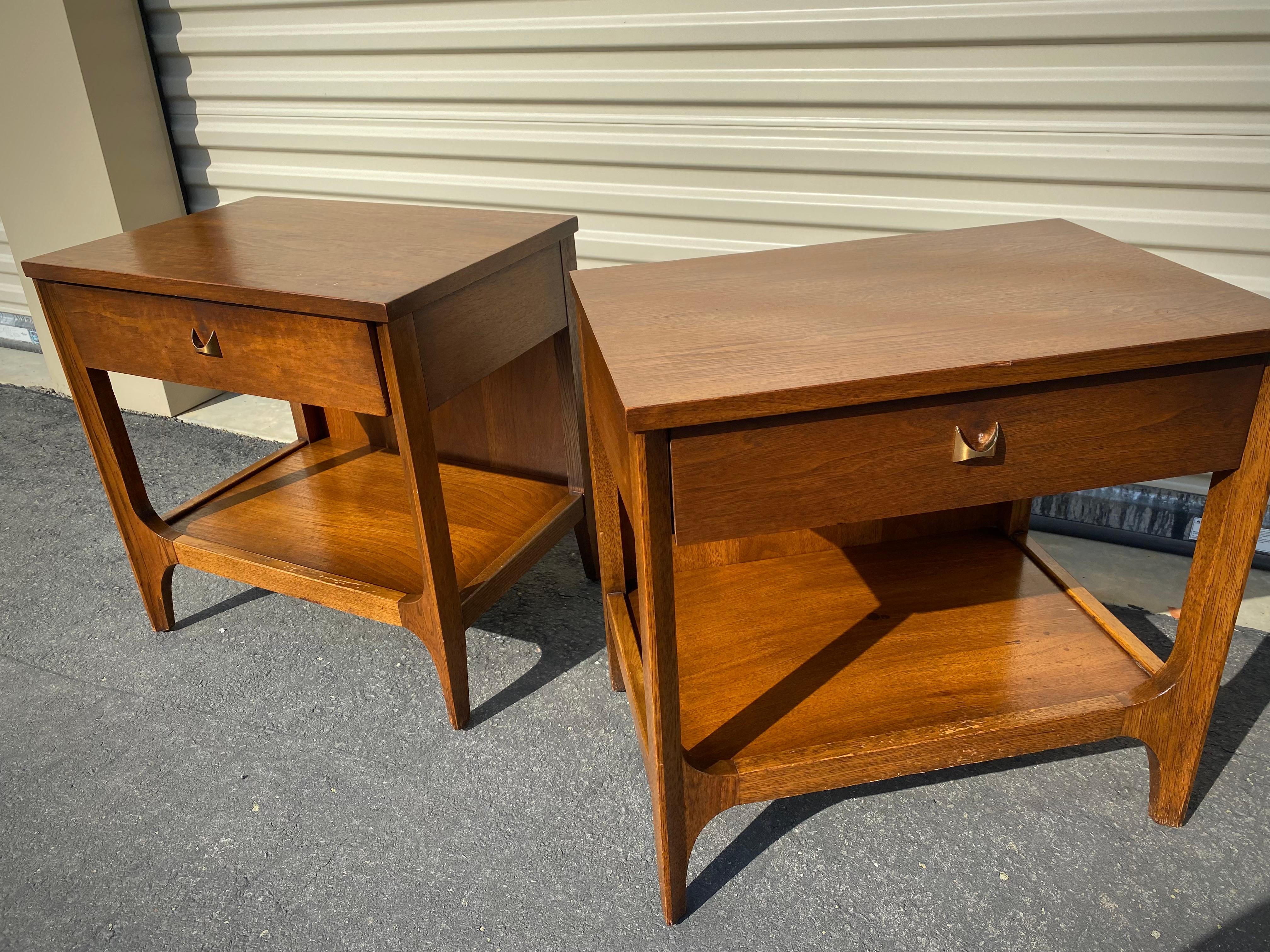 Gorgeous mid century Broyhill Brasilia Walnut nightstands. Smooth sliding drawers, structurally sound and such beautiful architecture in the design.