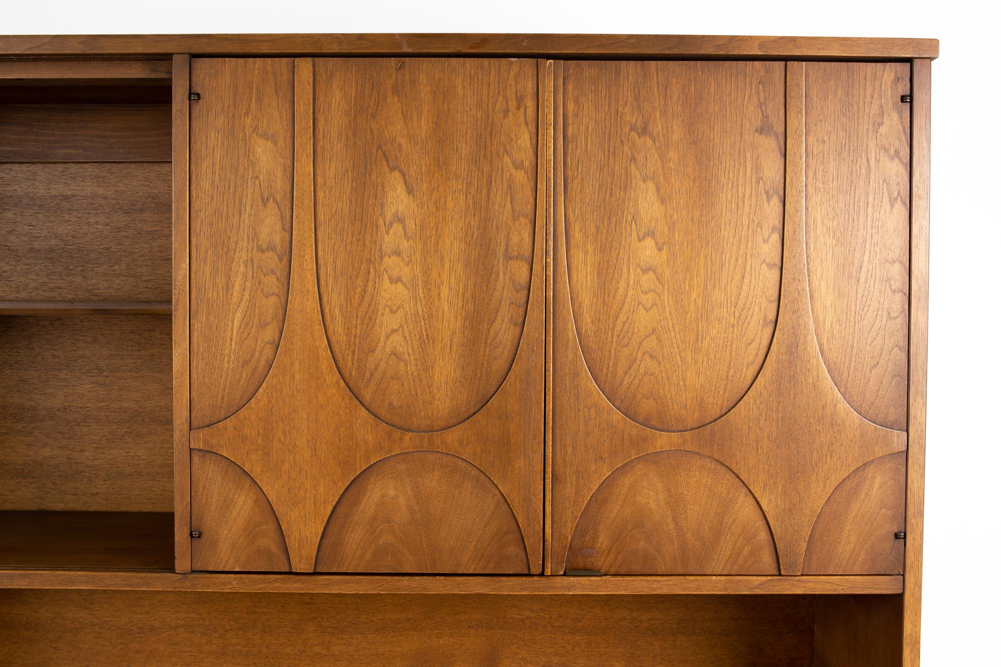 Broyhill Brasilia Brutalist MCM Walnut Sideboard Credenza Buffet and Hutch 2