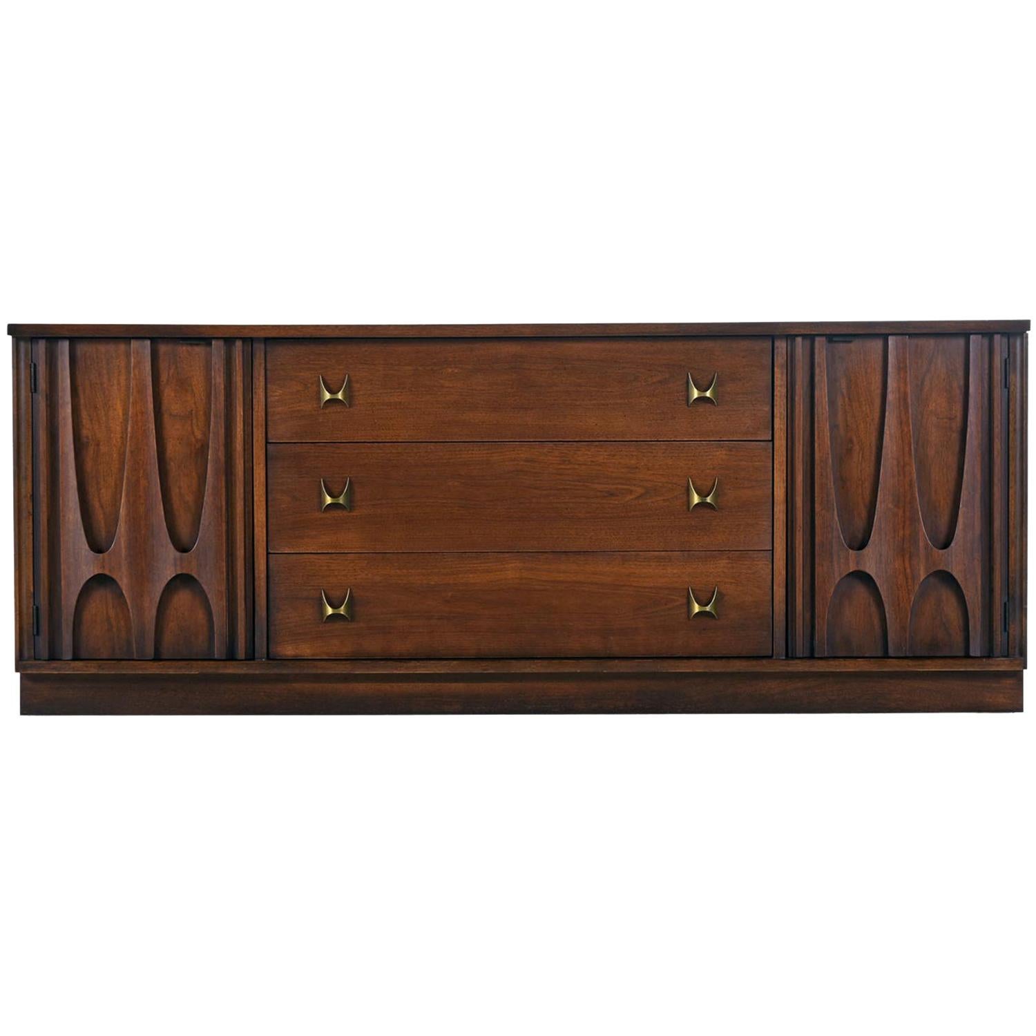 This credenza was delicately restored to preserve the original dark patina. We would find this sideboard often over the years, but Brasilia has elevated to a high-end status that has made them very sought after and subsequently harder to find. We