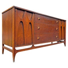 Broyhill Brasilia Credenza in Vintage Modern Style