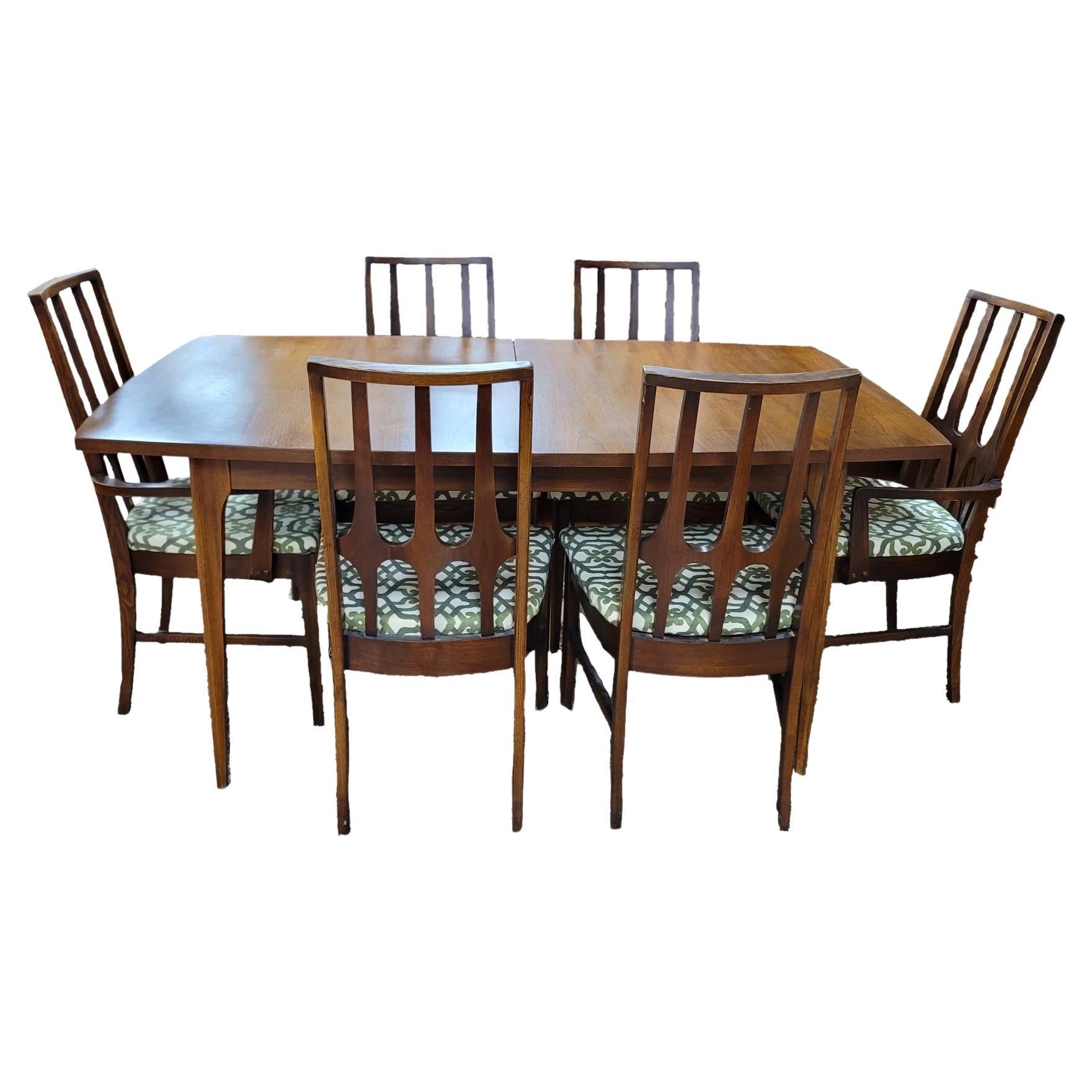 Broyhill Brasilia Dining Set with 6 Chairs at 1stDibs broyhill
