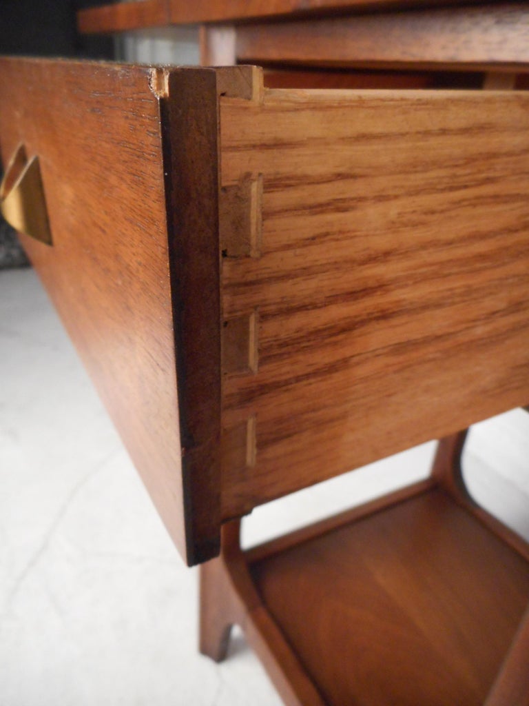 Broyhill Brasilia DropLeaf Console Table For Sale at 1stDibs