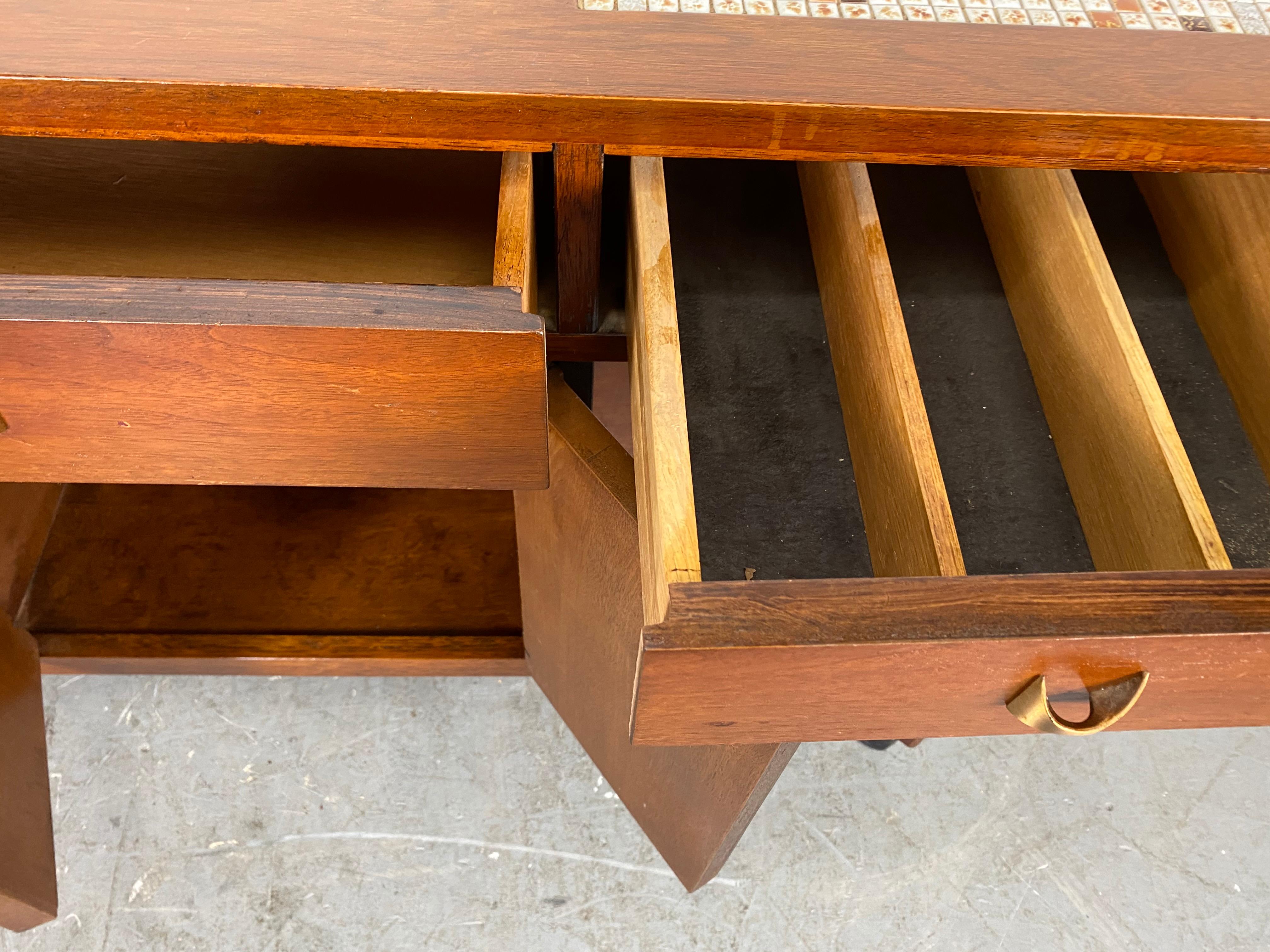 Broyhill Brasilia Drop Leaf Tile Top Bar Cart /Console Server Mid-Century Modern In Good Condition In Buffalo, NY