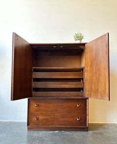 Broyhill Brasilia Gentleman’s Chest