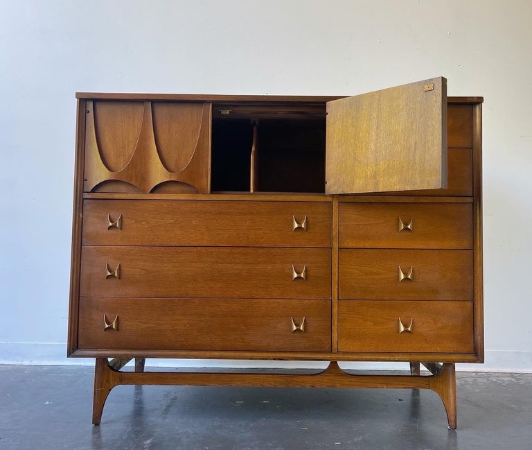 Broyhill Brasilia Magna Chest Dresser at 1stDibs