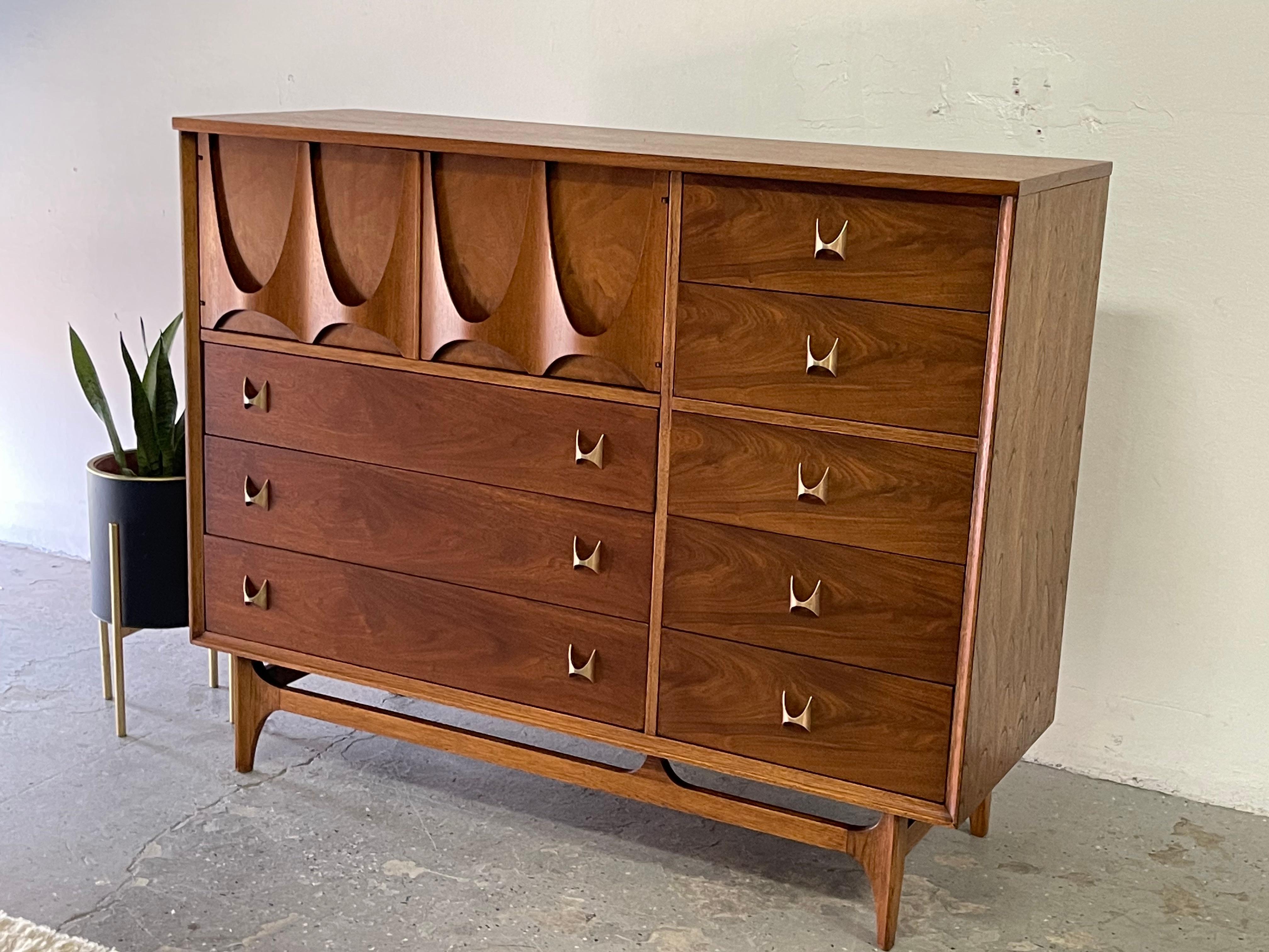 Broyhill Brasilia Magna Mid-Century 8 Drawer Highboy Dresser Gentleman's Chest 5