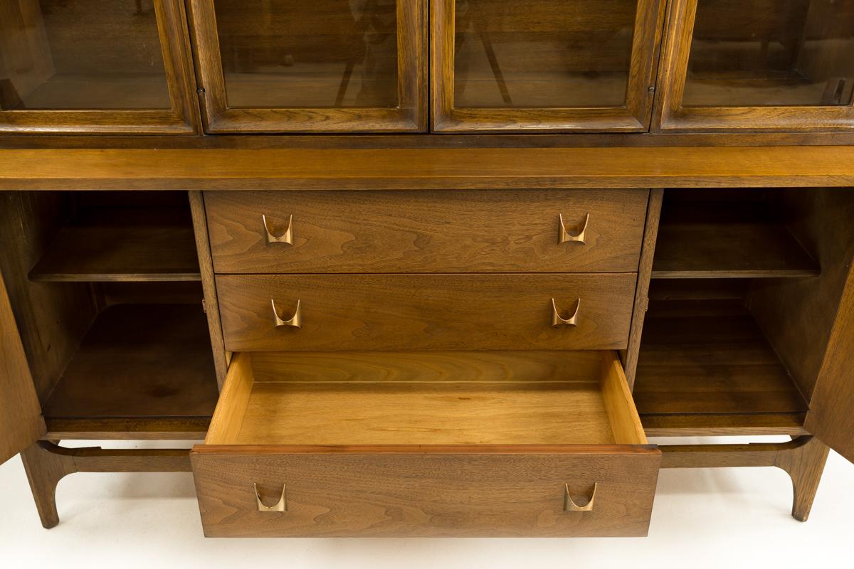 Broyhill Brasilia Mid Century Buffet and Hutch 1