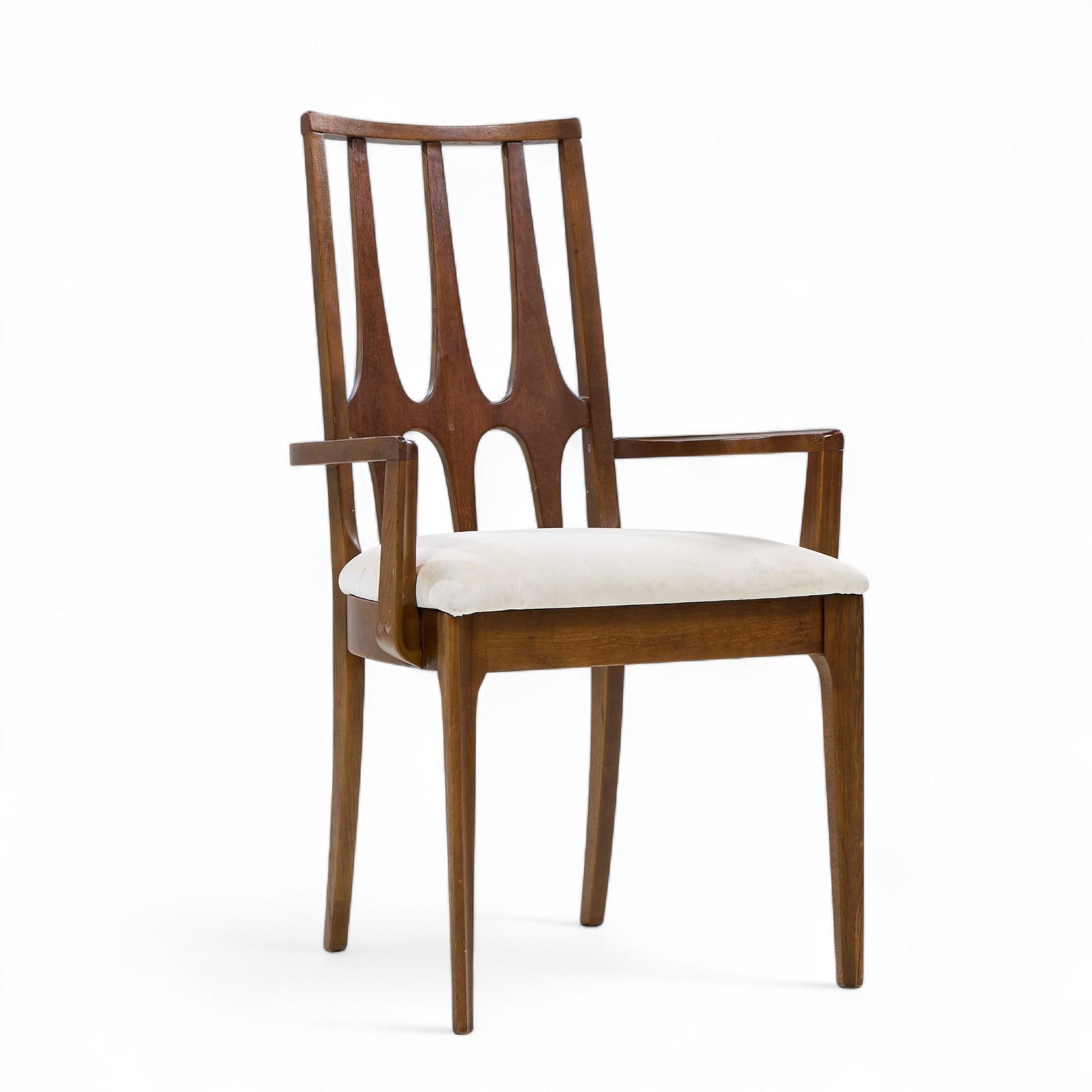 Broyhill Brasilia - Set di 6 sedie da pranzo del Medioevo in vendita 3