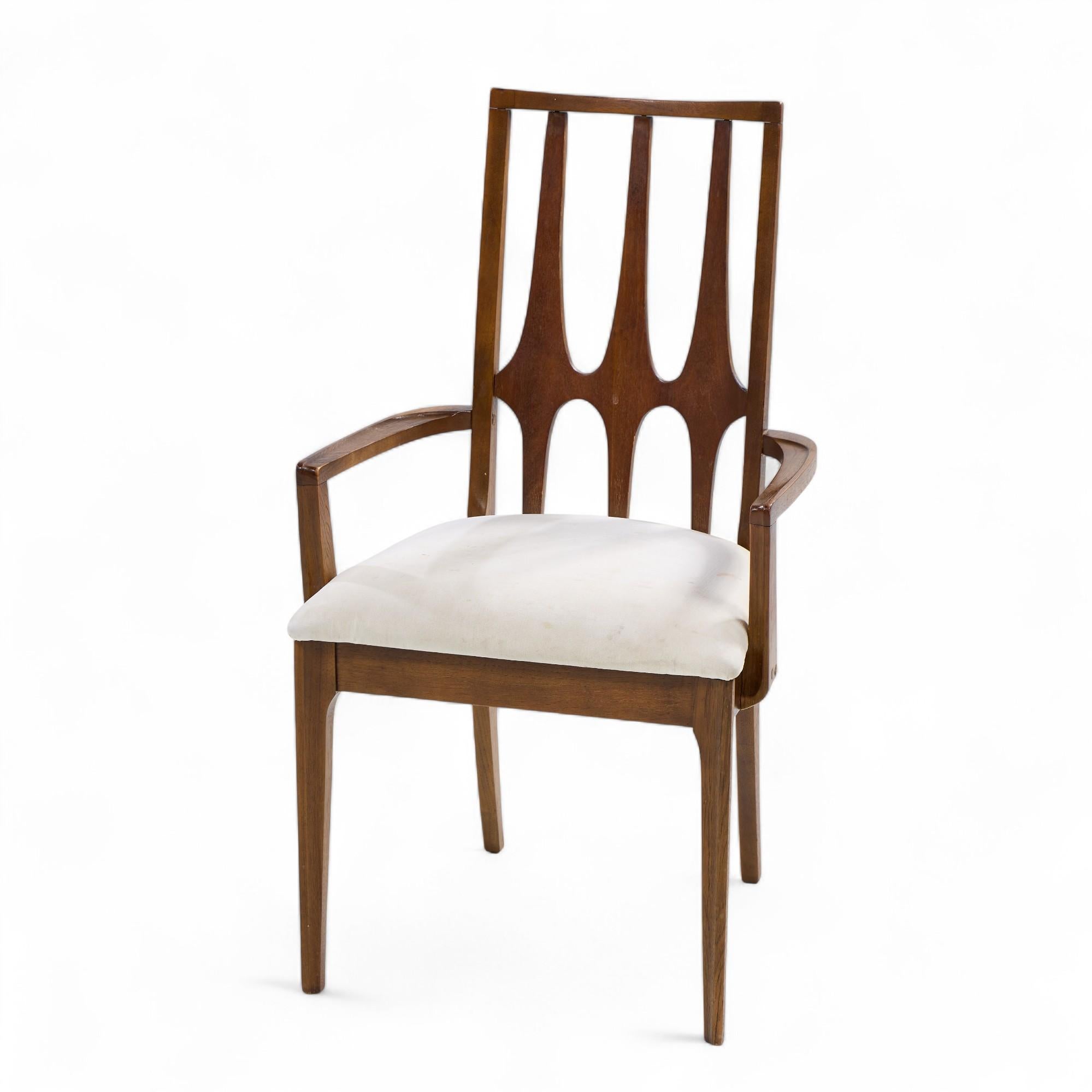 Broyhill Brasilia - Set di 6 sedie da pranzo del Medioevo in vendita 10