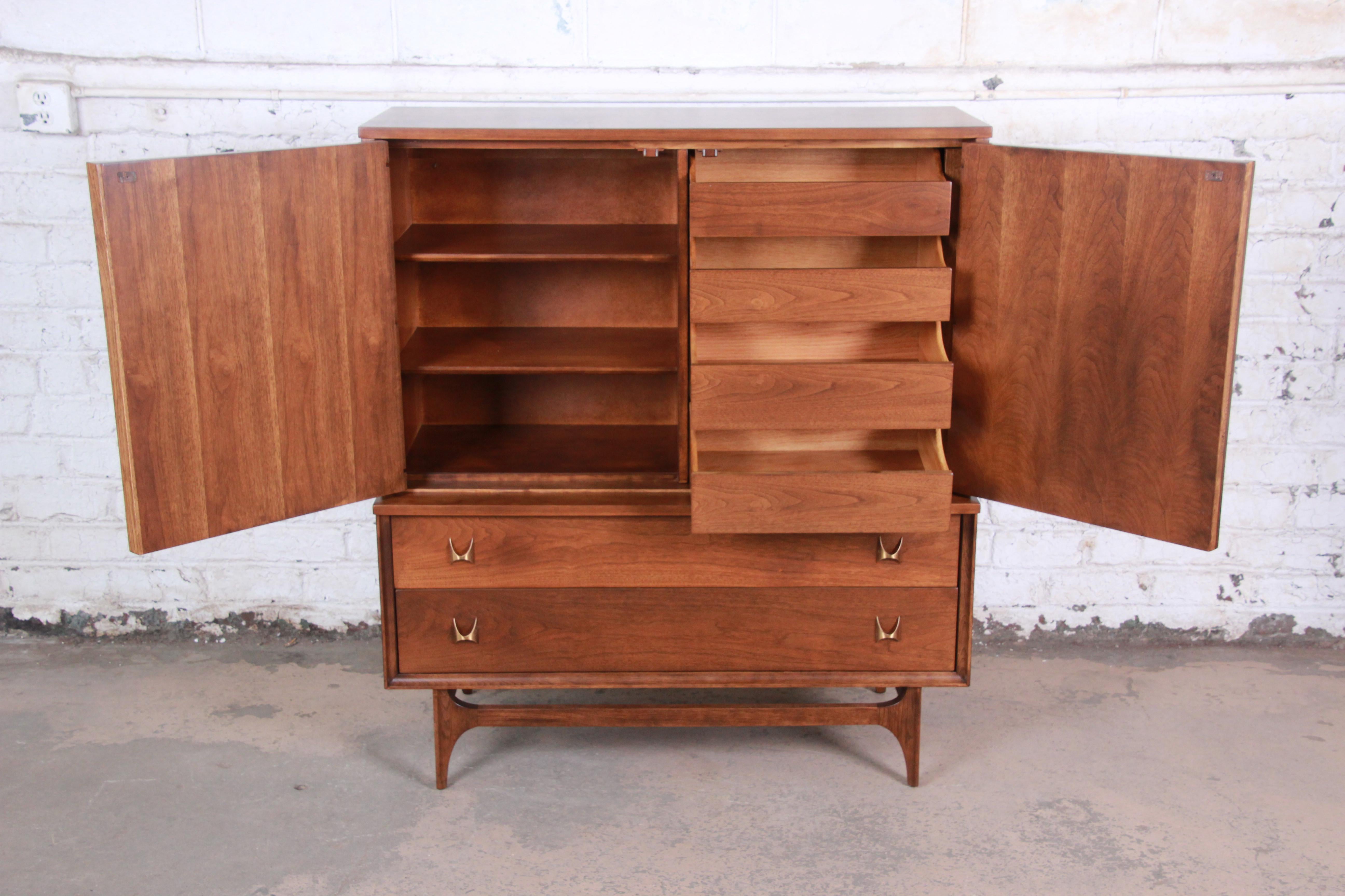 Broyhill Brasilia Mid-Century Modern Sculpted Walnut Gentleman's Chest 1