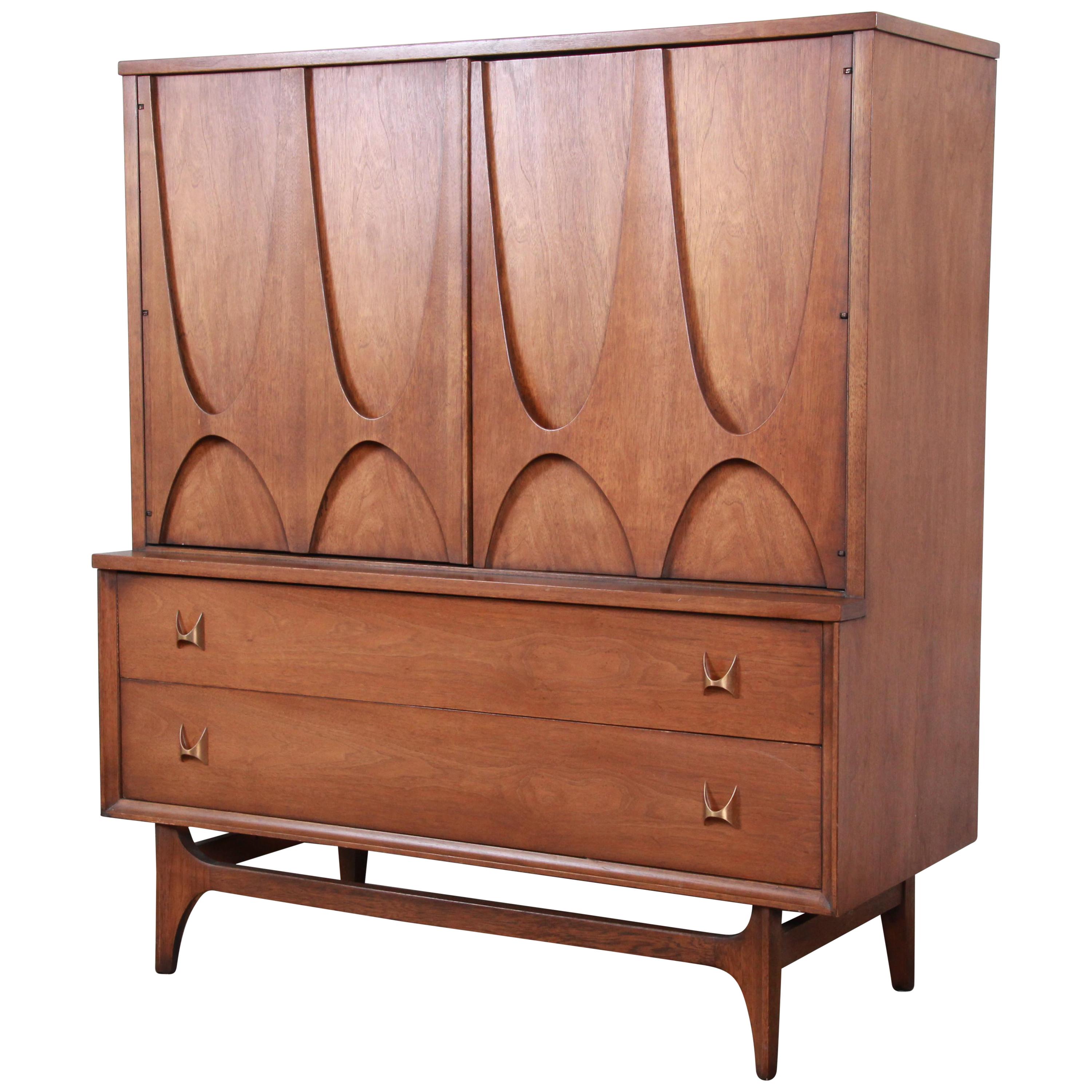 Broyhill Brasilia Mid-Century Modern Sculpted Walnut Gentleman's Chest