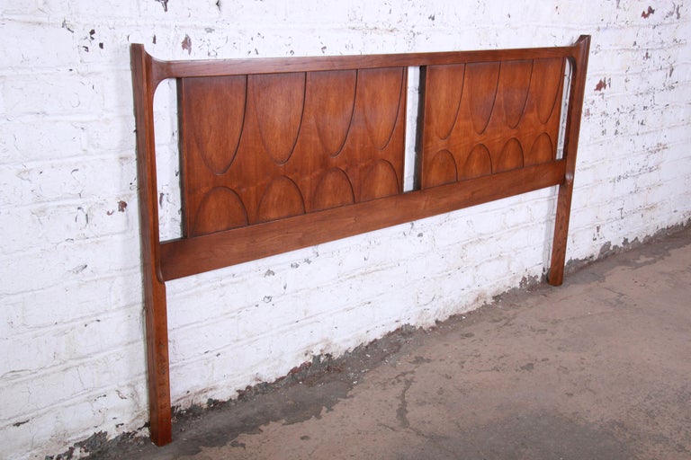 Broyhill Brasilia MidCentury Modern Sculpted Walnut King Size