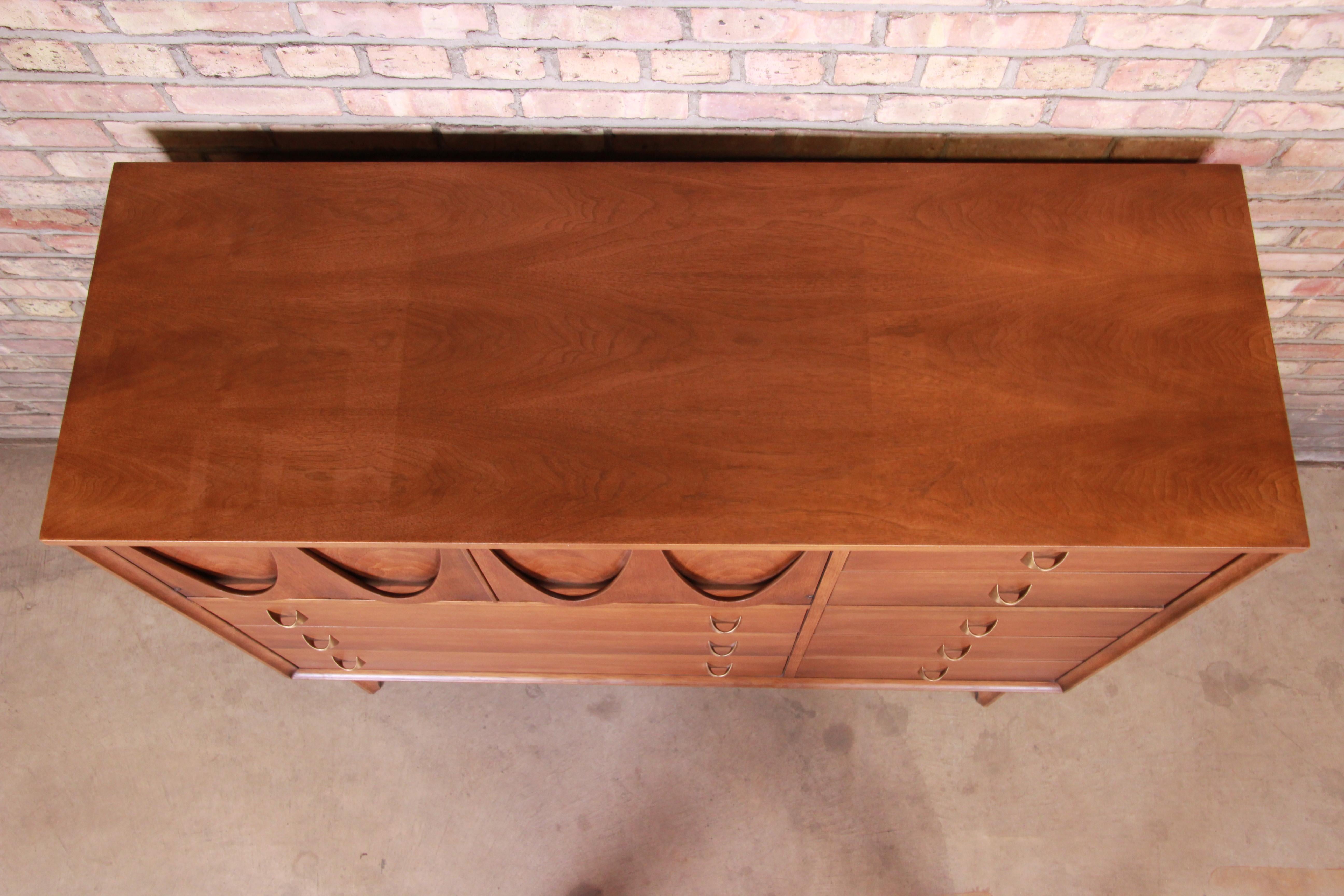 Broyhill Brasilia Mid-Century Modern Sculpted Walnut Magna Dresser Chest, 1962 8