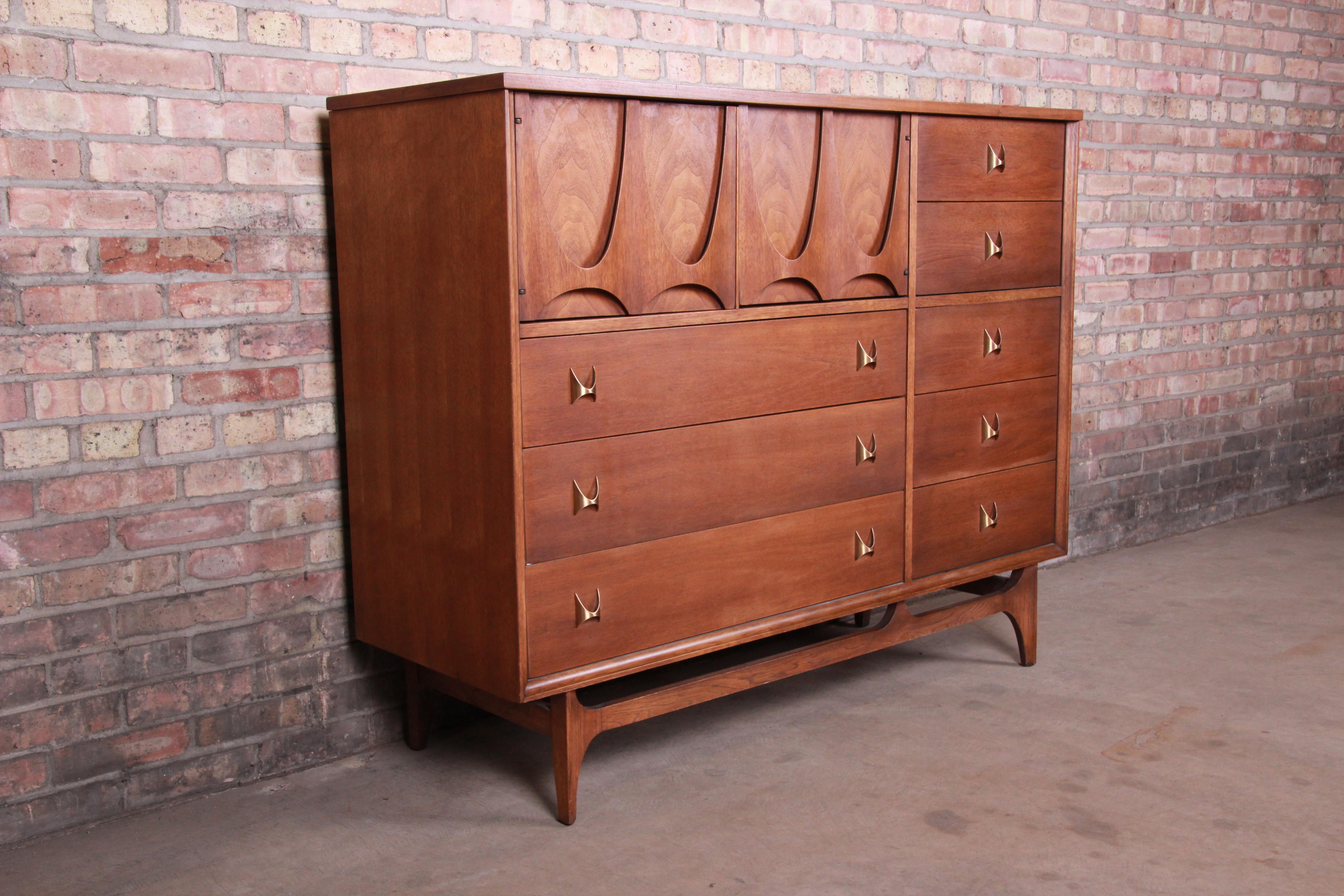 Mid-20th Century Broyhill Brasilia Mid-Century Modern Sculpted Walnut Magna Dresser Chest, 1962