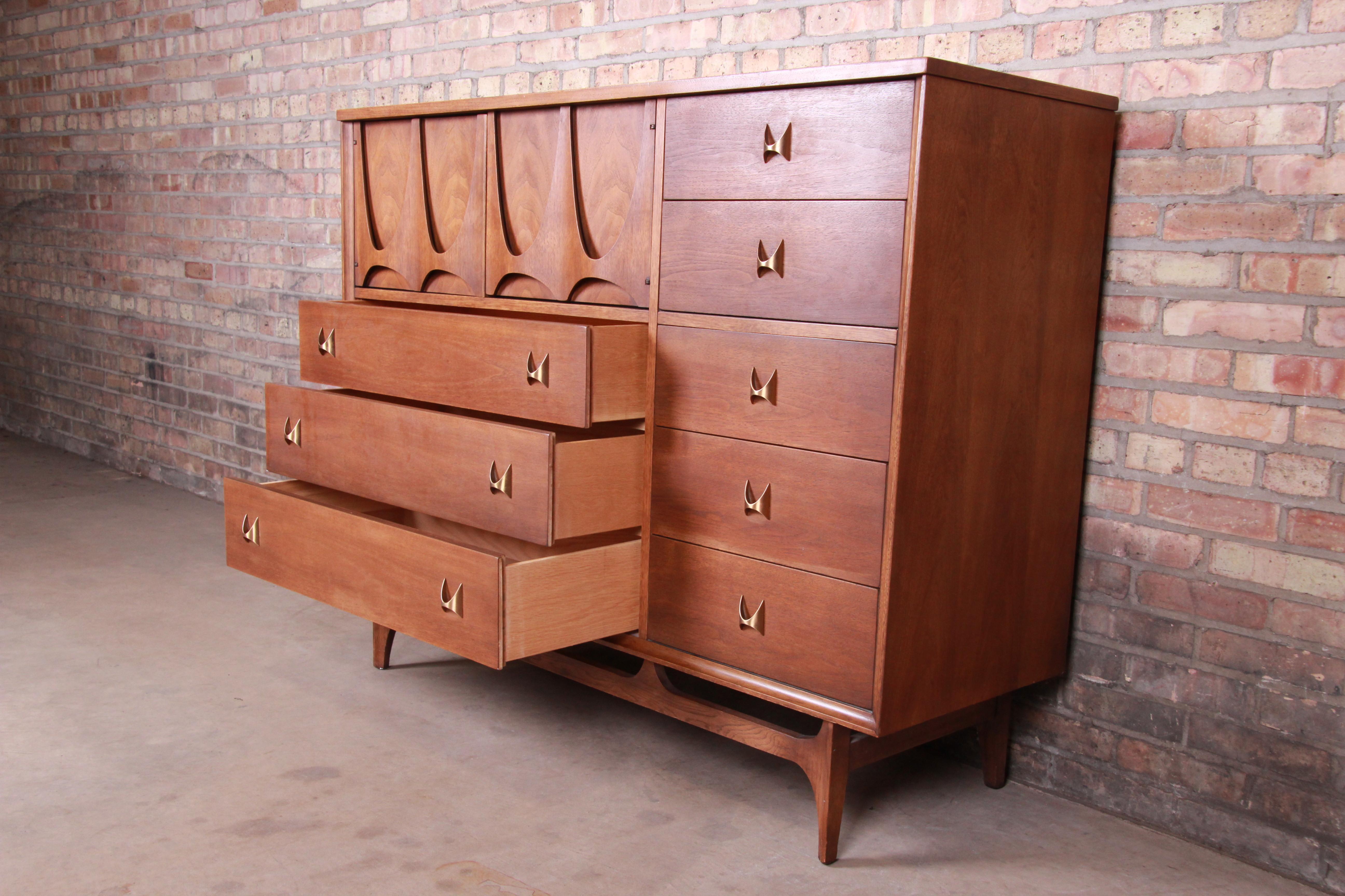 Broyhill Brasilia Mid-Century Modern Sculpted Walnut Magna Dresser Chest, 1962 3