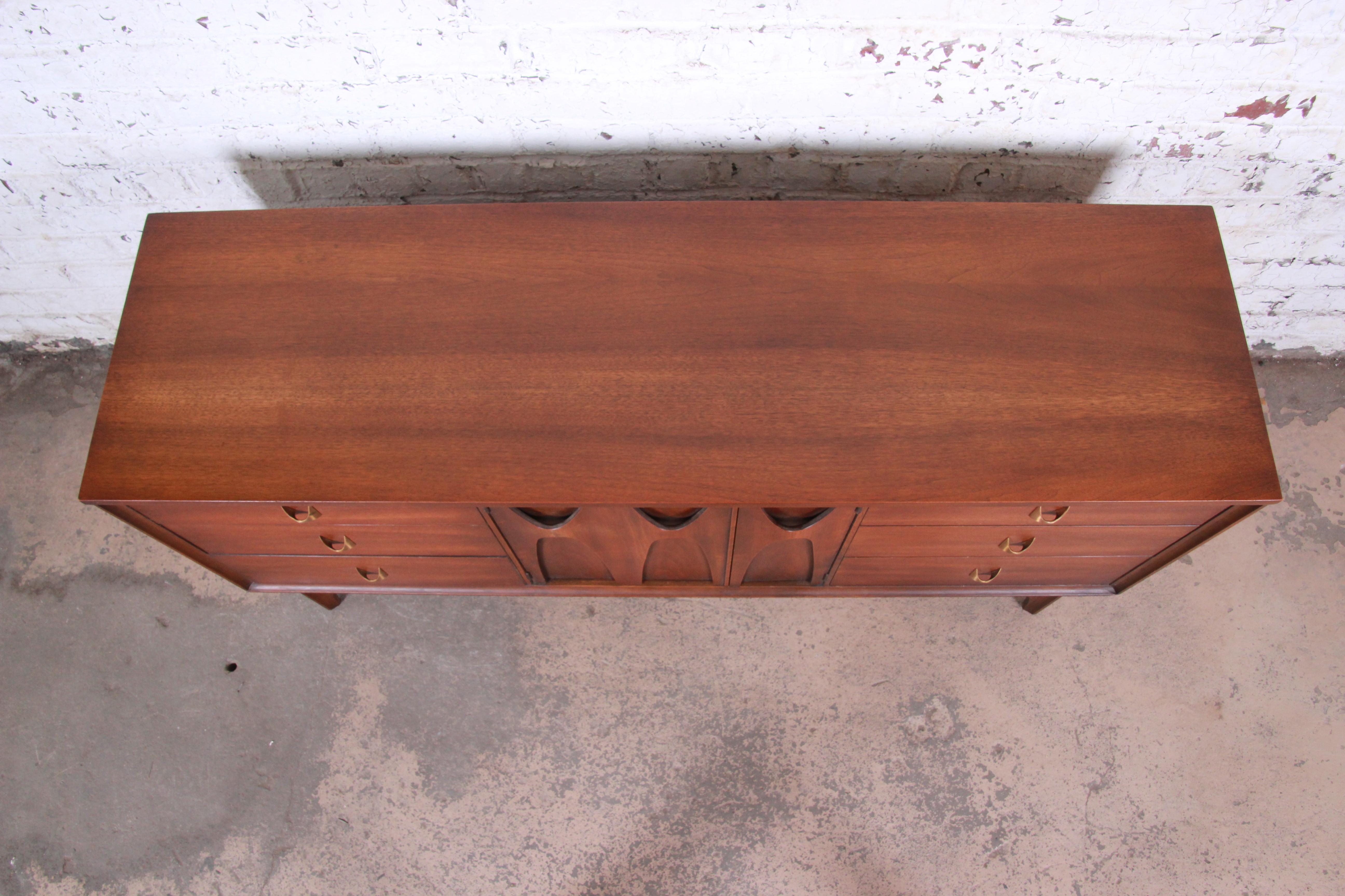 Broyhill Brasilia Mid-Century Modern Sculpted Walnut Triple Dresser or Credenza 8