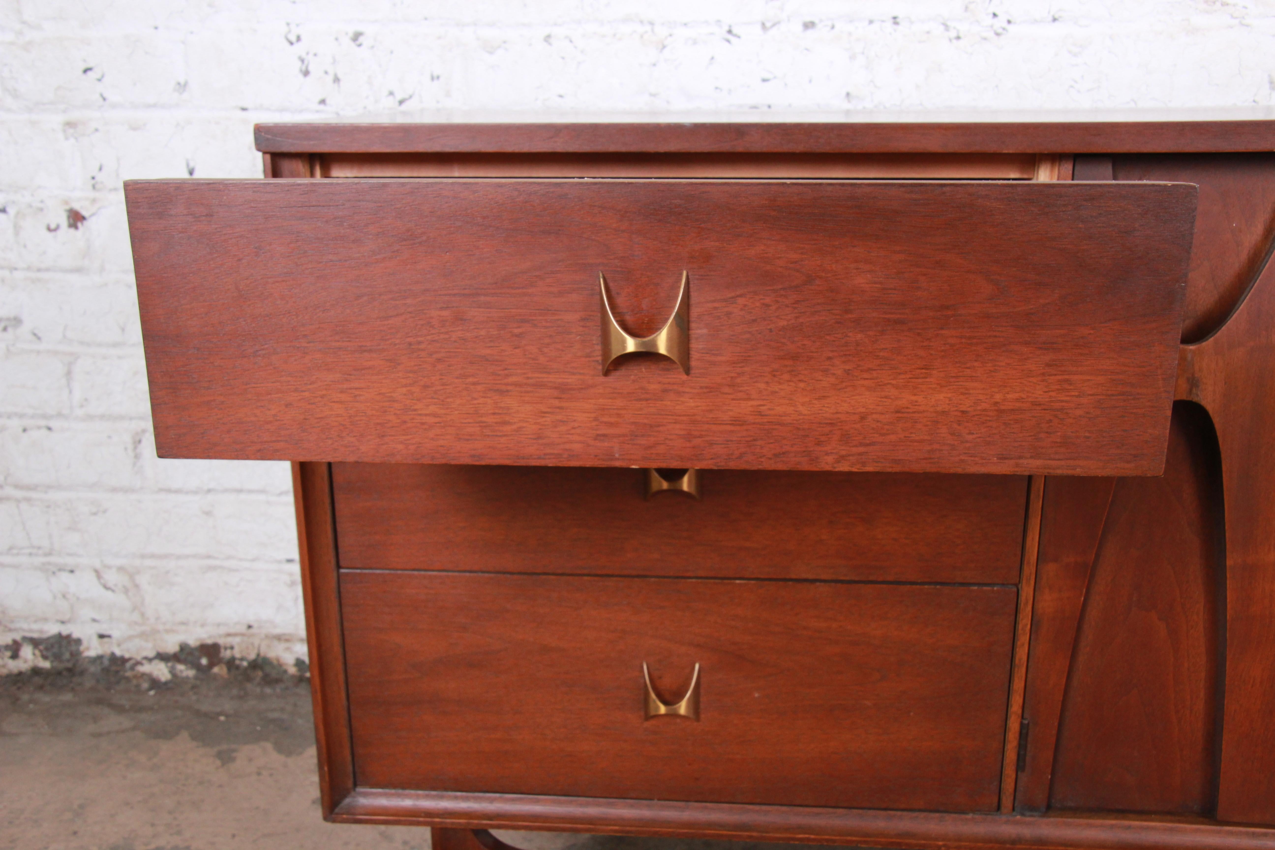 Broyhill Brasilia Mid-Century Modern Sculpted Walnut Triple Dresser or Credenza 3