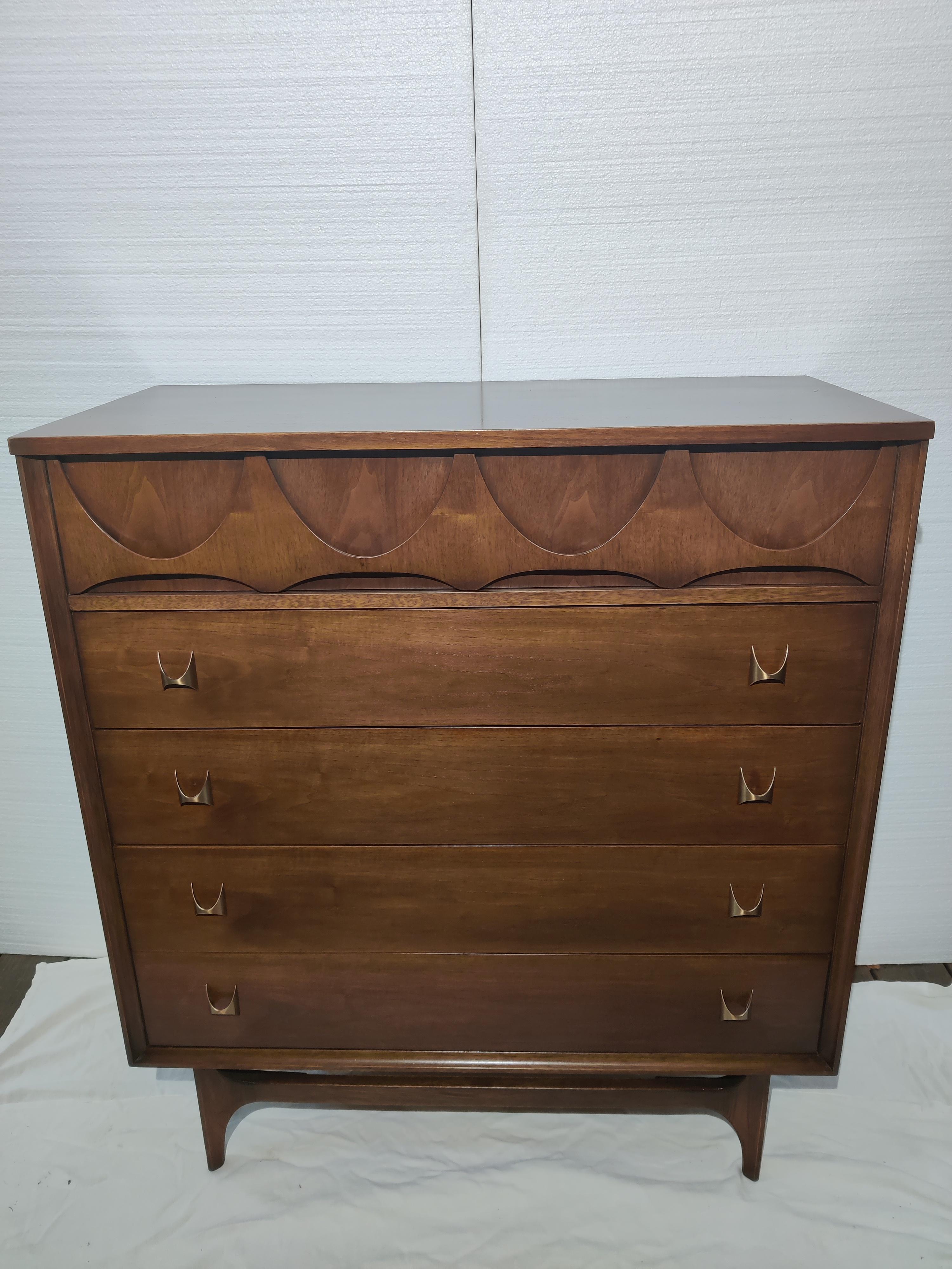 Broyhill Brasilia Mid Century Modern Tall Walnut Highboy Dresser For Sale 10