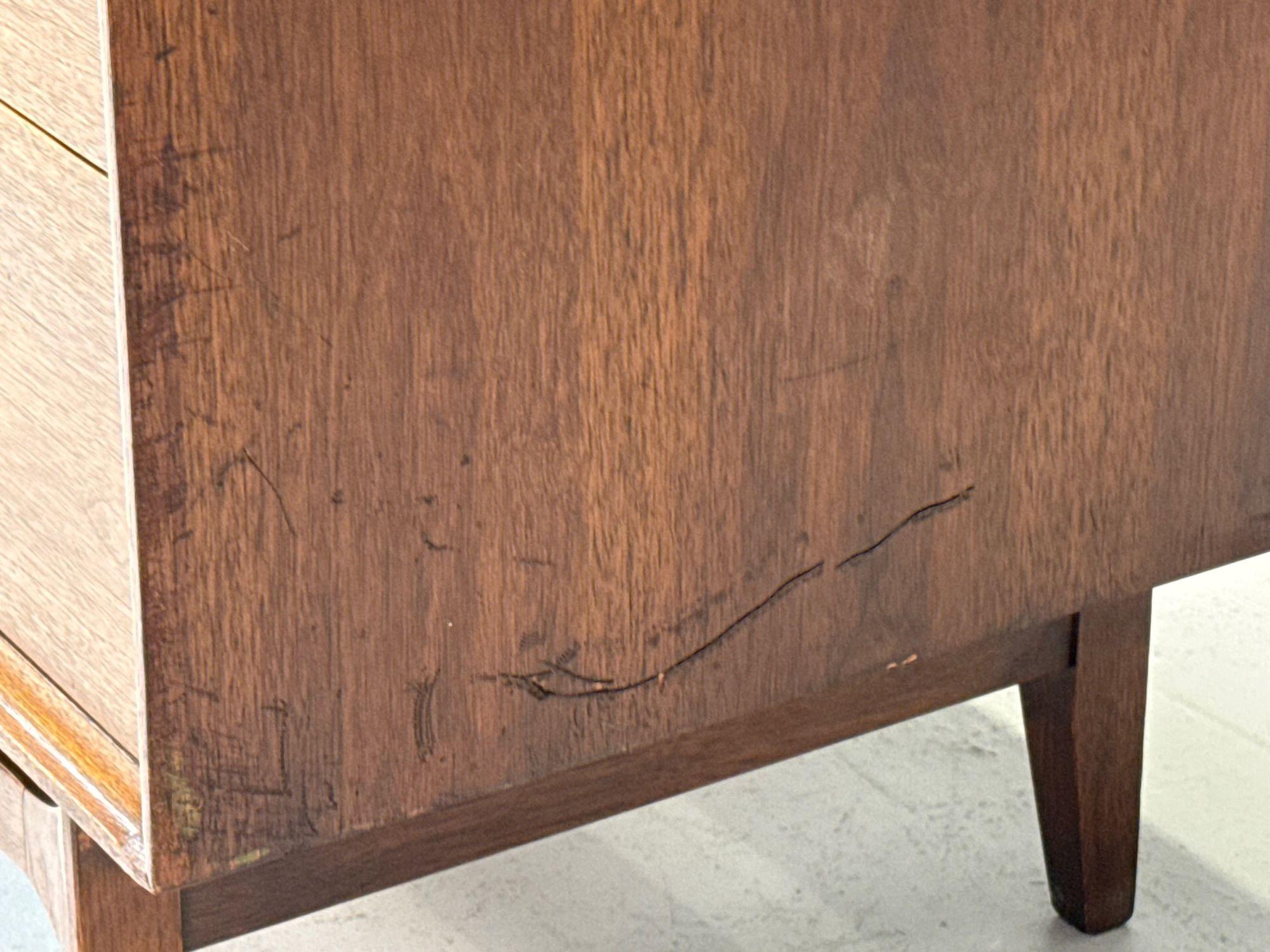 Broyhill Brasilia, Mid-Century Modern, Walnut, Brass, Dresser, USA, 1960s 8