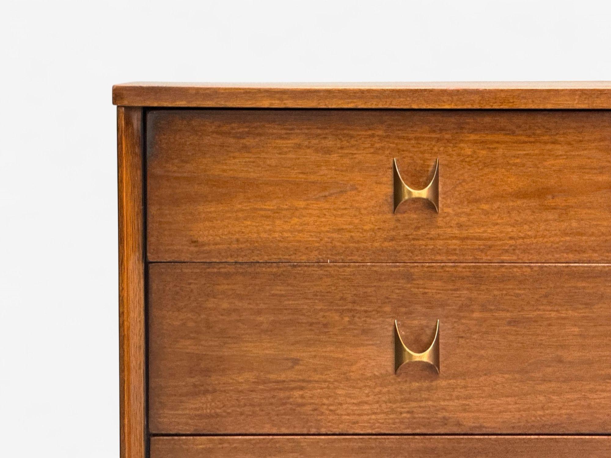Mid-20th Century Broyhill Brasilia, Mid-Century Modern, Walnut, Brass, Dresser, USA, 1960s