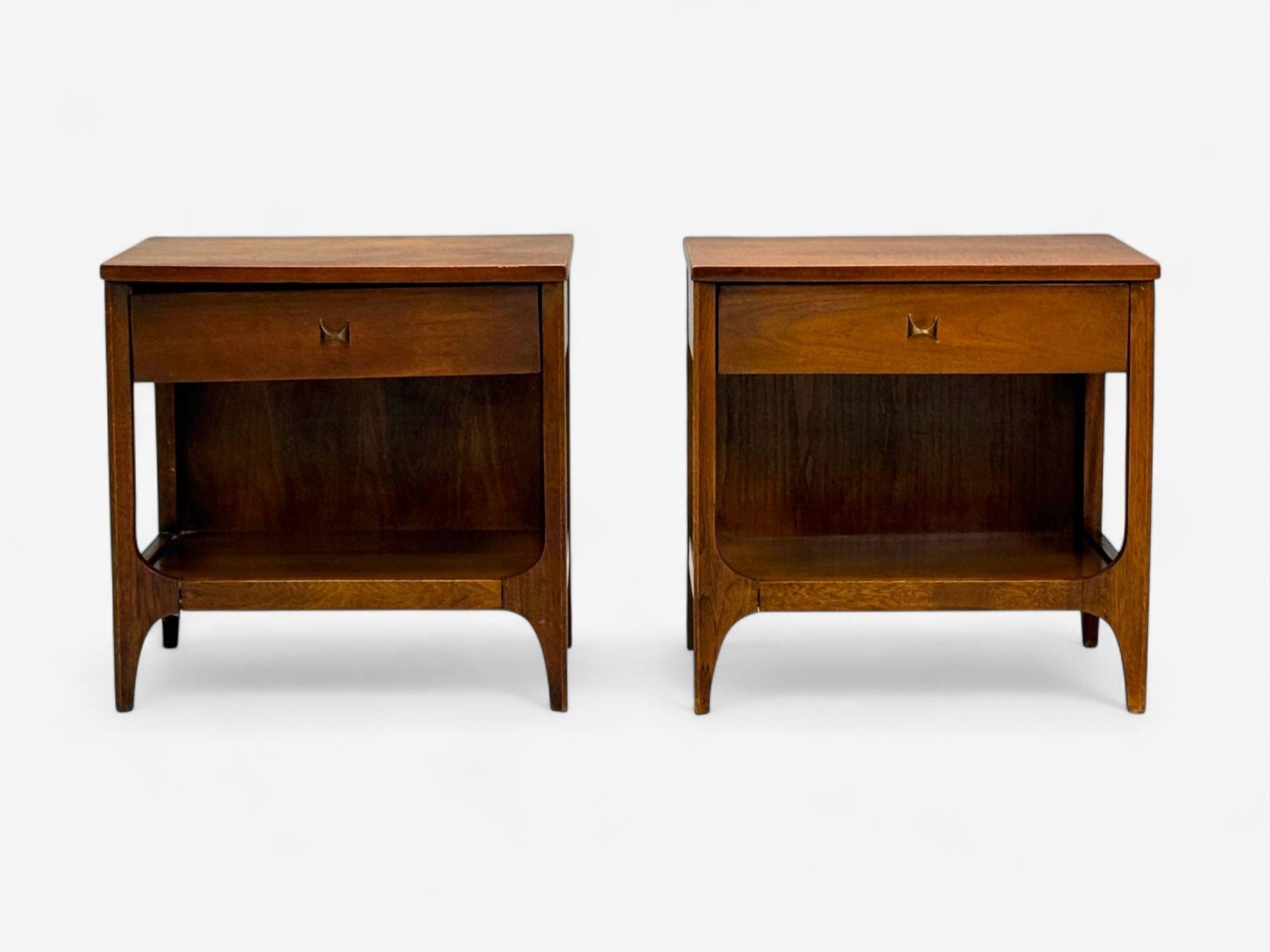 American Broyhill Brasilia, Mid-Century Modern, Walnut, Brass, Nightstands, USA, 1960s