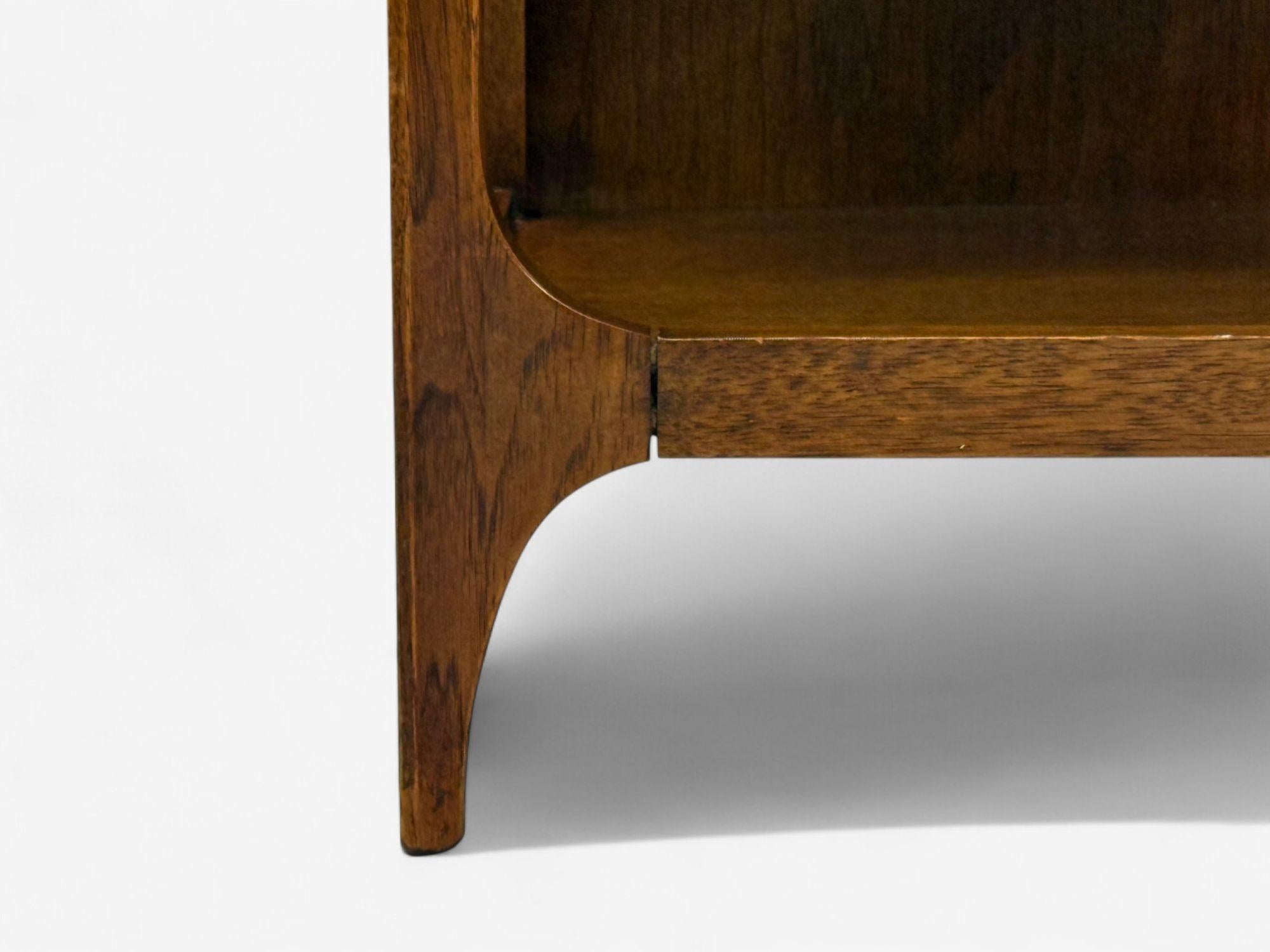 Broyhill Brasilia, Mid-Century Modern, Walnut, Brass, Nightstands, USA, 1960s 4
