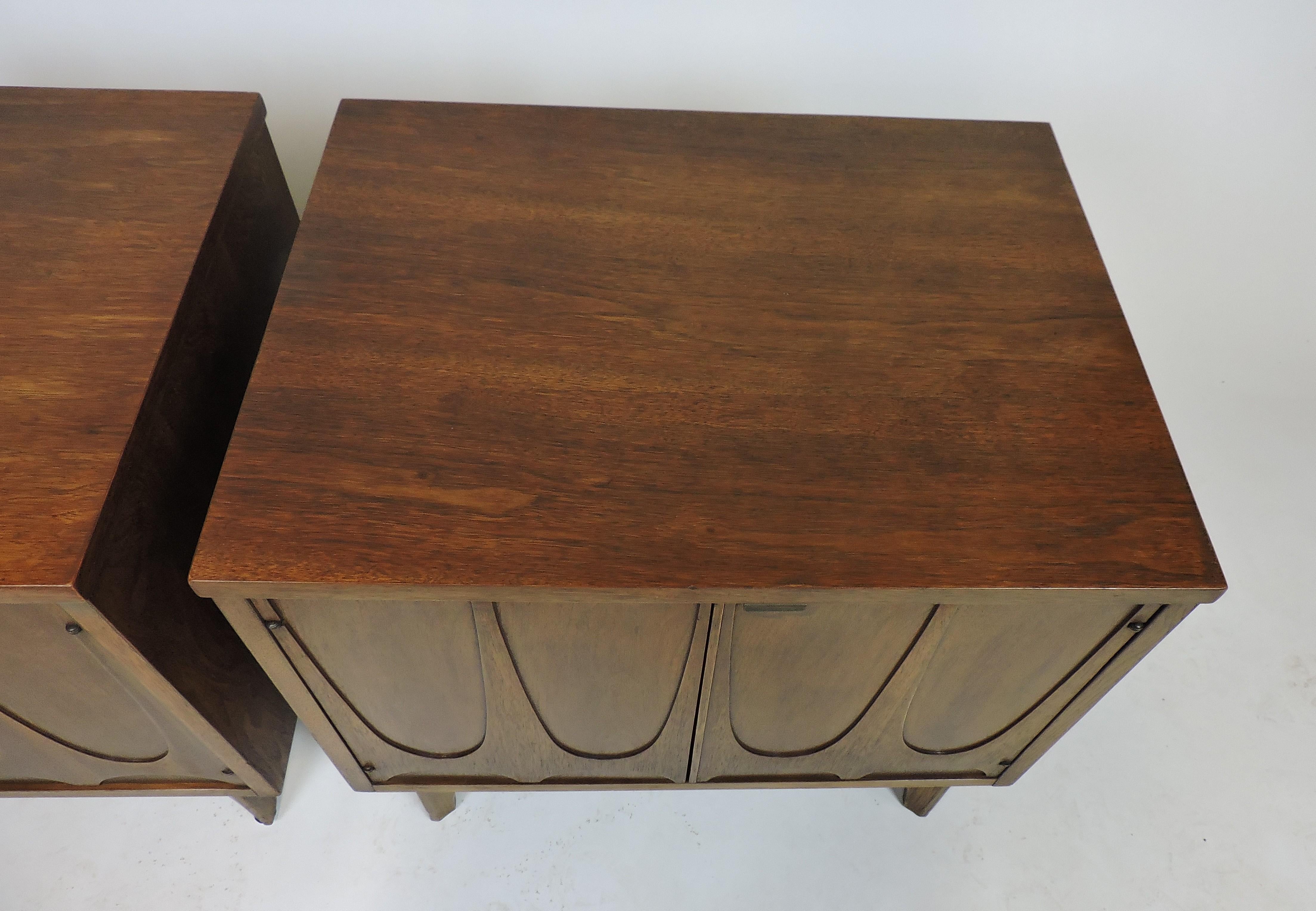 American Broyhill Brasilia Mid-Century Modern Walnut Pair of Nightstands or End Tables