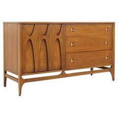 Broyhill Brasilia Mid Century Offset Door Sideboard Credenza