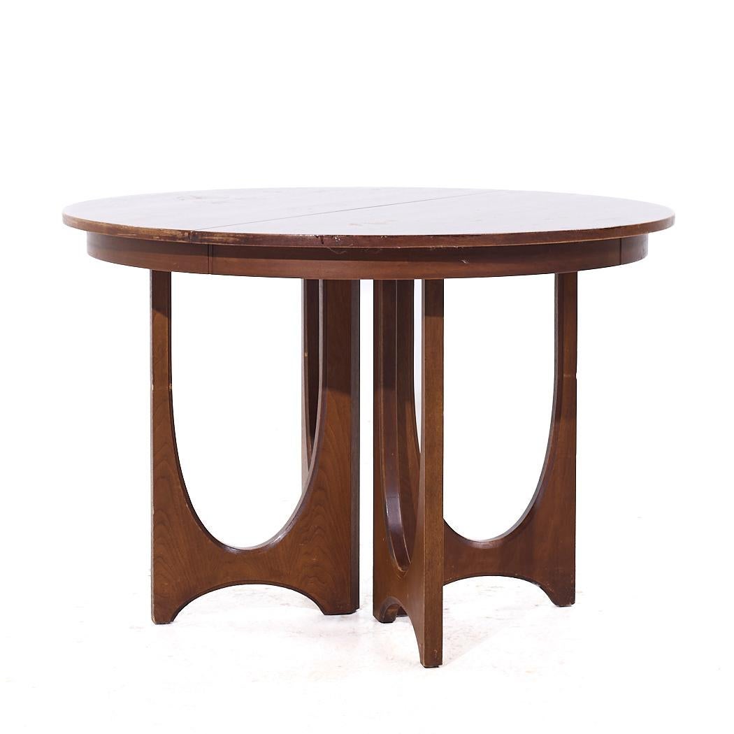 Mid-Century Modern Broyhill Brasilia Mid Century Round Walnut Expanding Dining Table with 3 Leaves For Sale