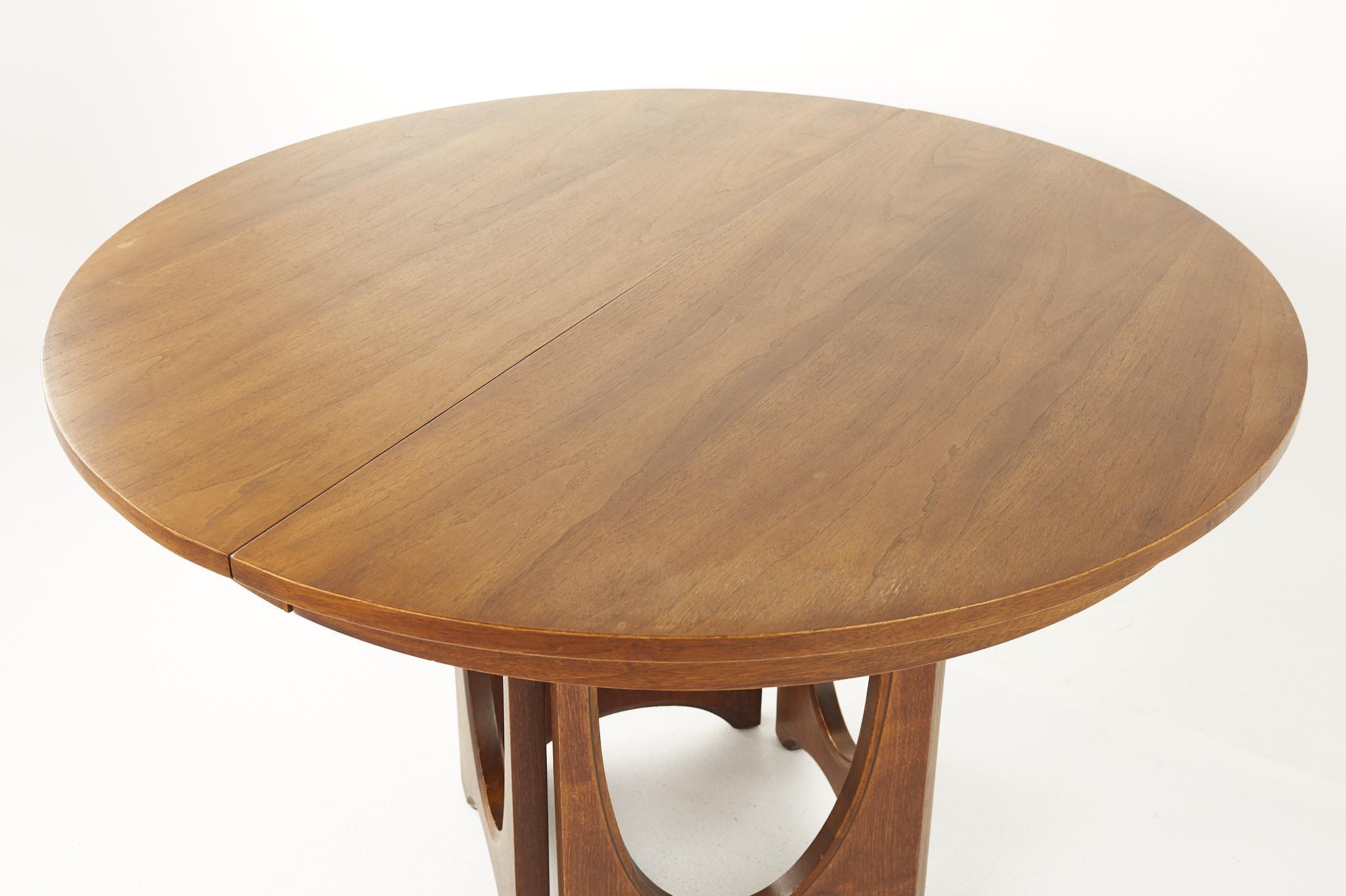 broyhill round dining table