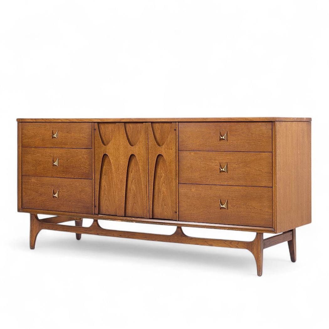Mid-Century Modern Broyhill Brasilia Mid Century Walnut 9-Drawer Lowboy Dresser For Sale