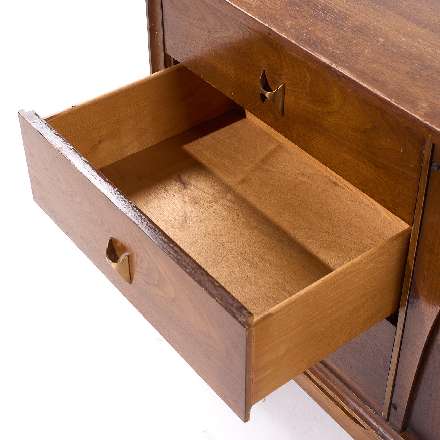 Broyhill Brasilia Mid Century Walnut and Brass 9-Drawer Lowboy Dresser For Sale 2